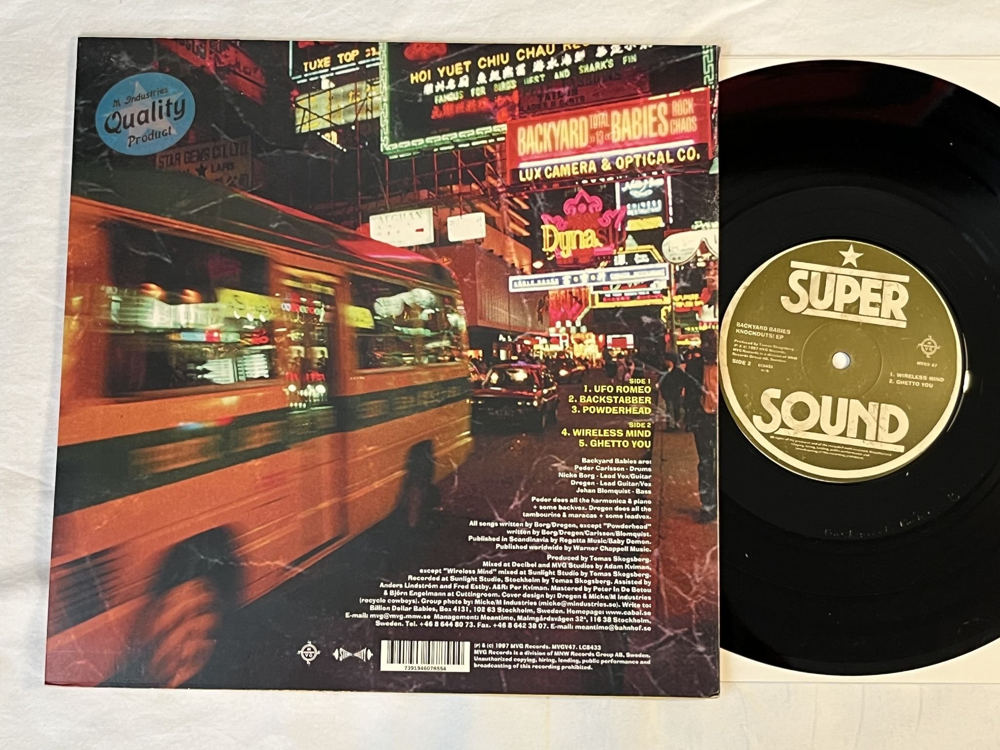 Omslagsbild för skivan BACKYARD BABIES Knockouts! EP 10" -97 MGV RECORDS MVGV 47