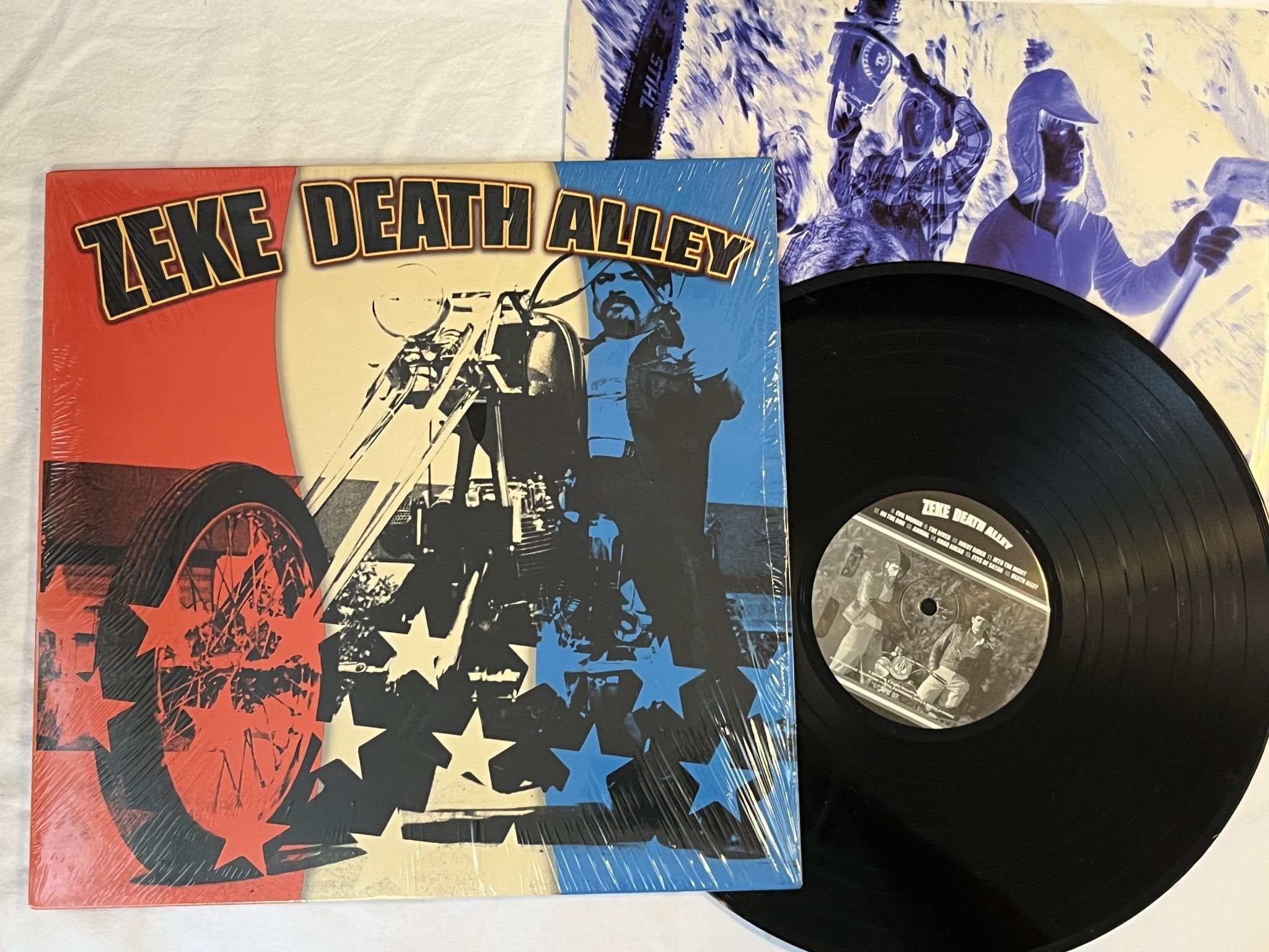 Omslagsbild för skivan ZEKE Death Alley LP 2001 US TEE PEE RECORDS TPE 37 ** ROCK N ROLL PUNK **