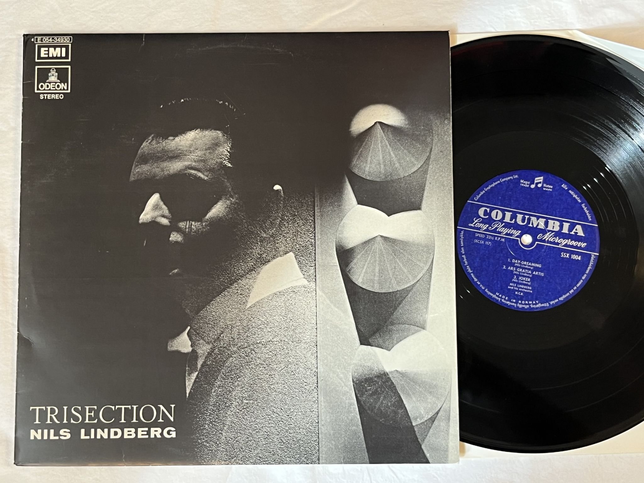 Omslagsbild för skivan NILS LINDBERG trisection LP -63 COLUMBIA mono SSX 1004