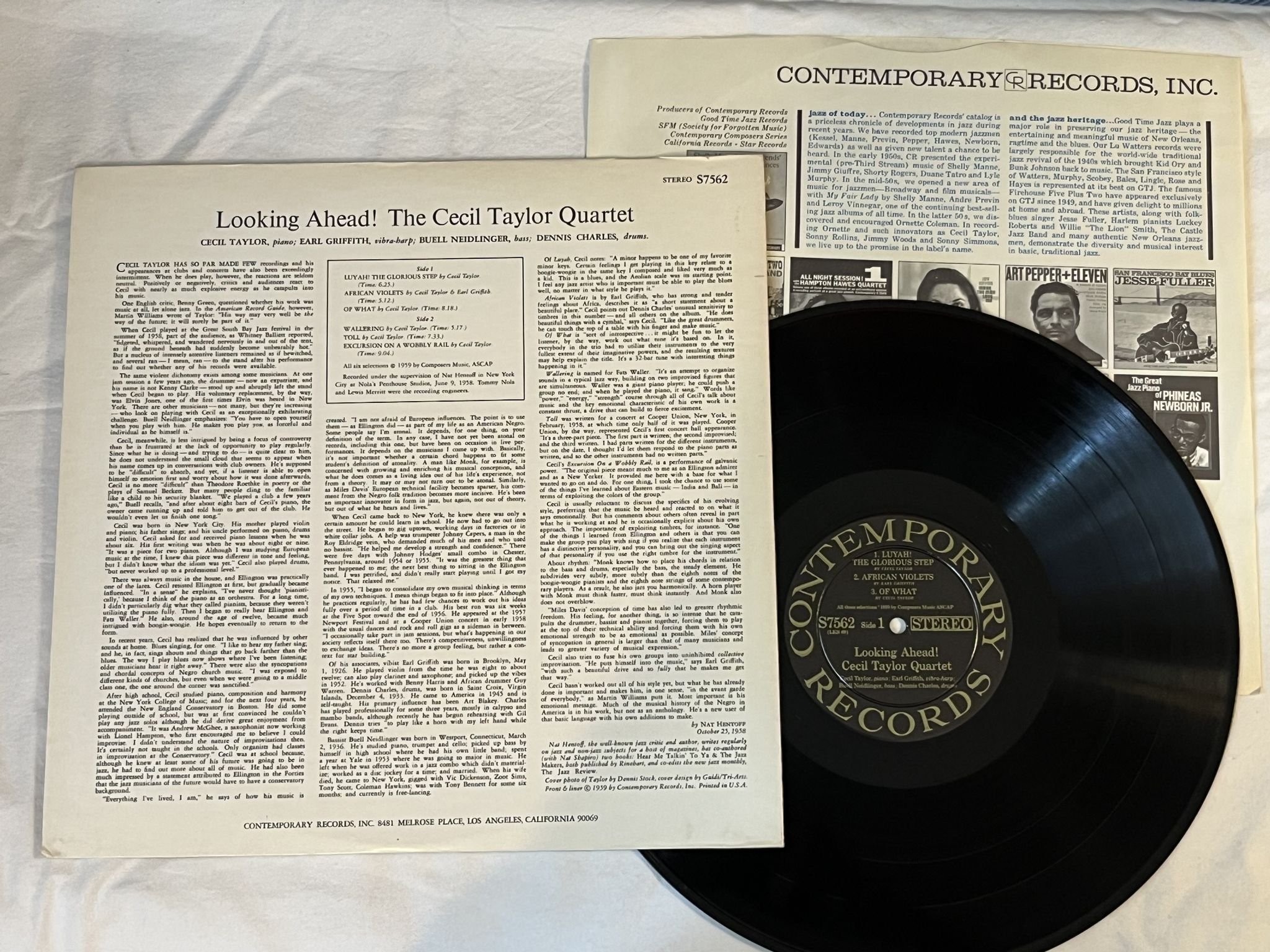 Omslagsbild för skivan CECIL TAYLOR QUARTET looking ahead LP -59 CONTEMPORARY S7562