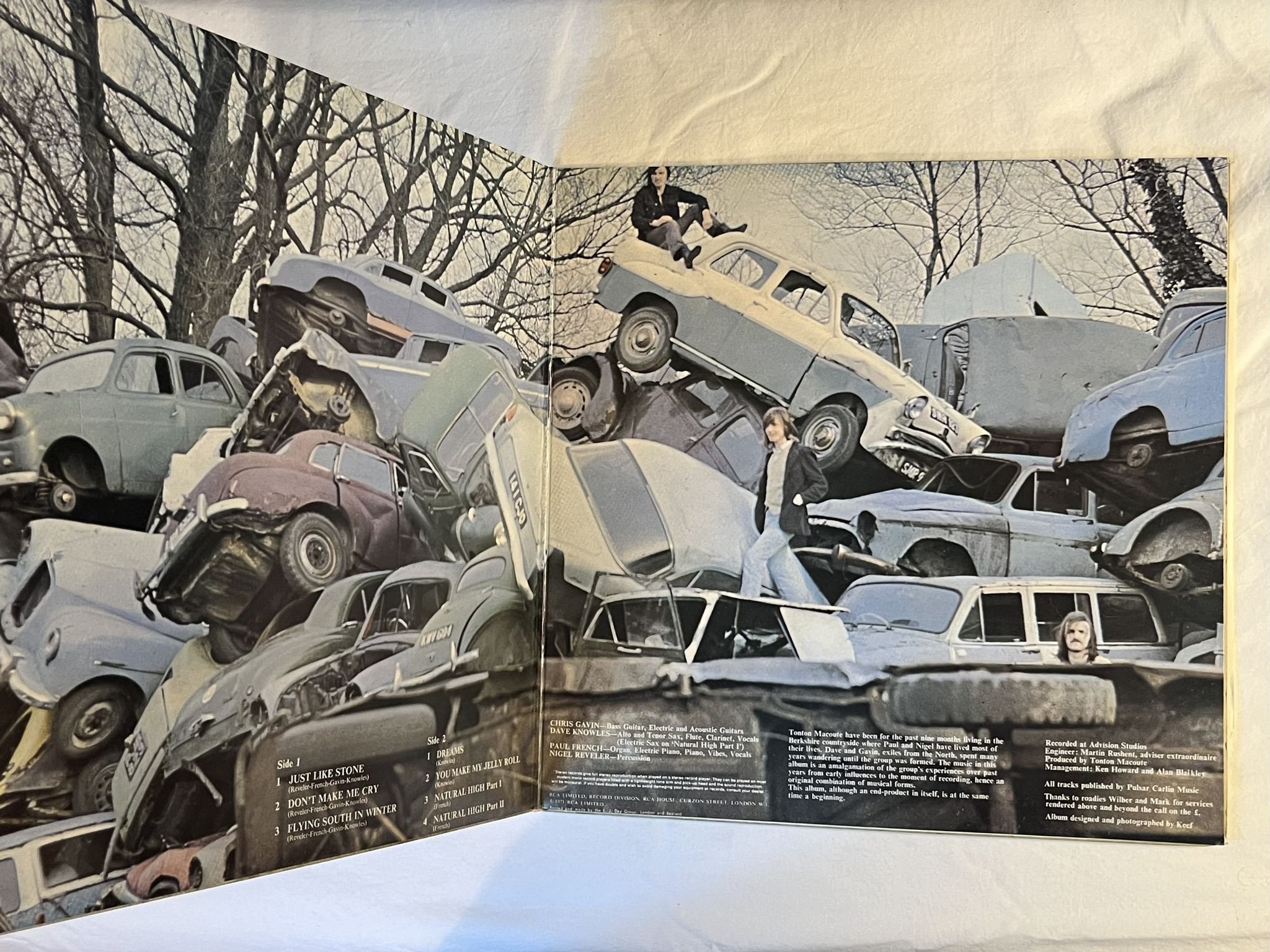 Omslagsbild för skivan TONTON MACOUTE s/t LP -71 UK RCA NE 4 *** JAZZ PROG ***