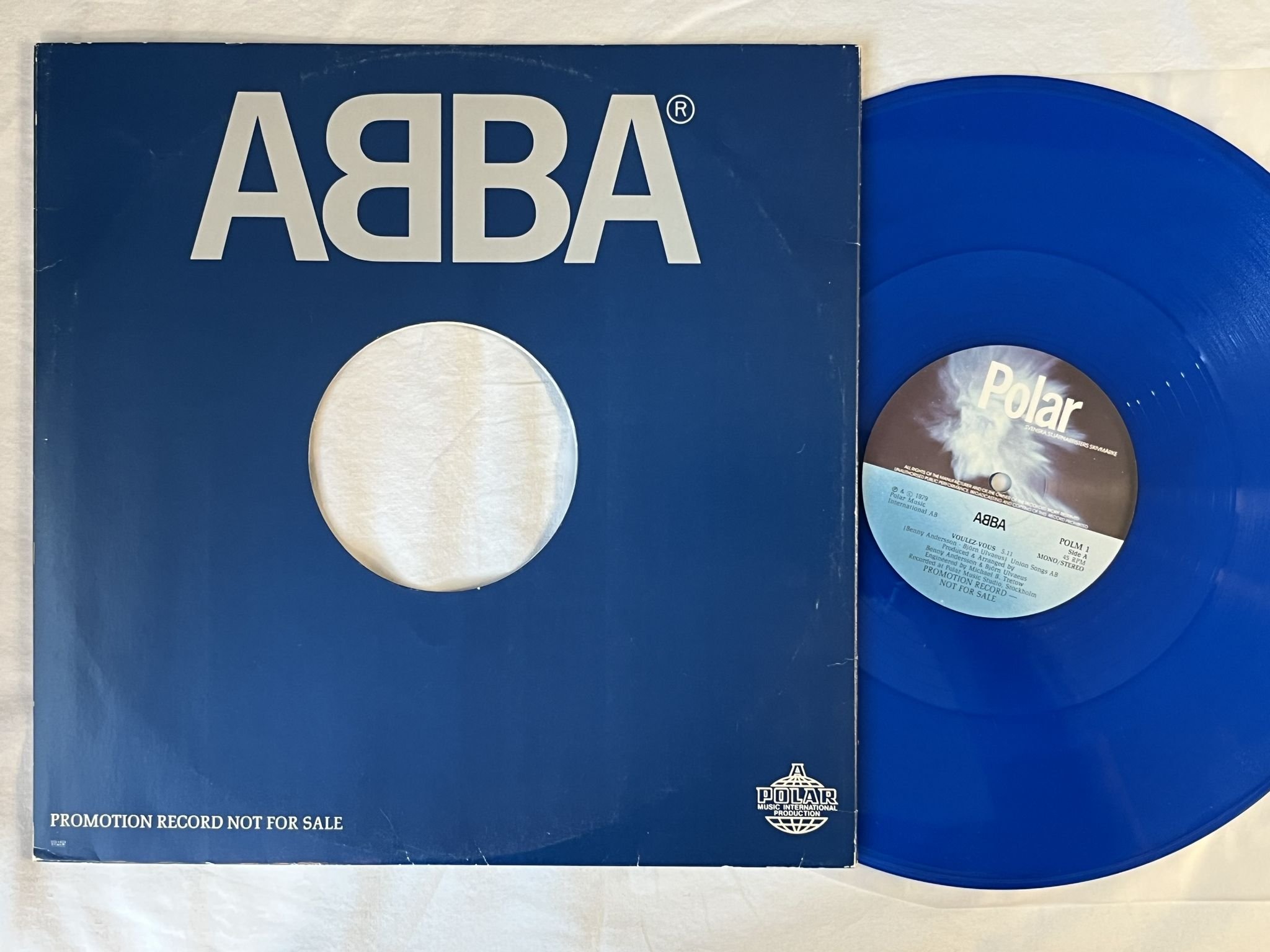 Omslagsbild för skivan ABBA voulez-vous 12" -79 Swe POLAR POLM-1 *** BLUE VINYL / PROMO ***
