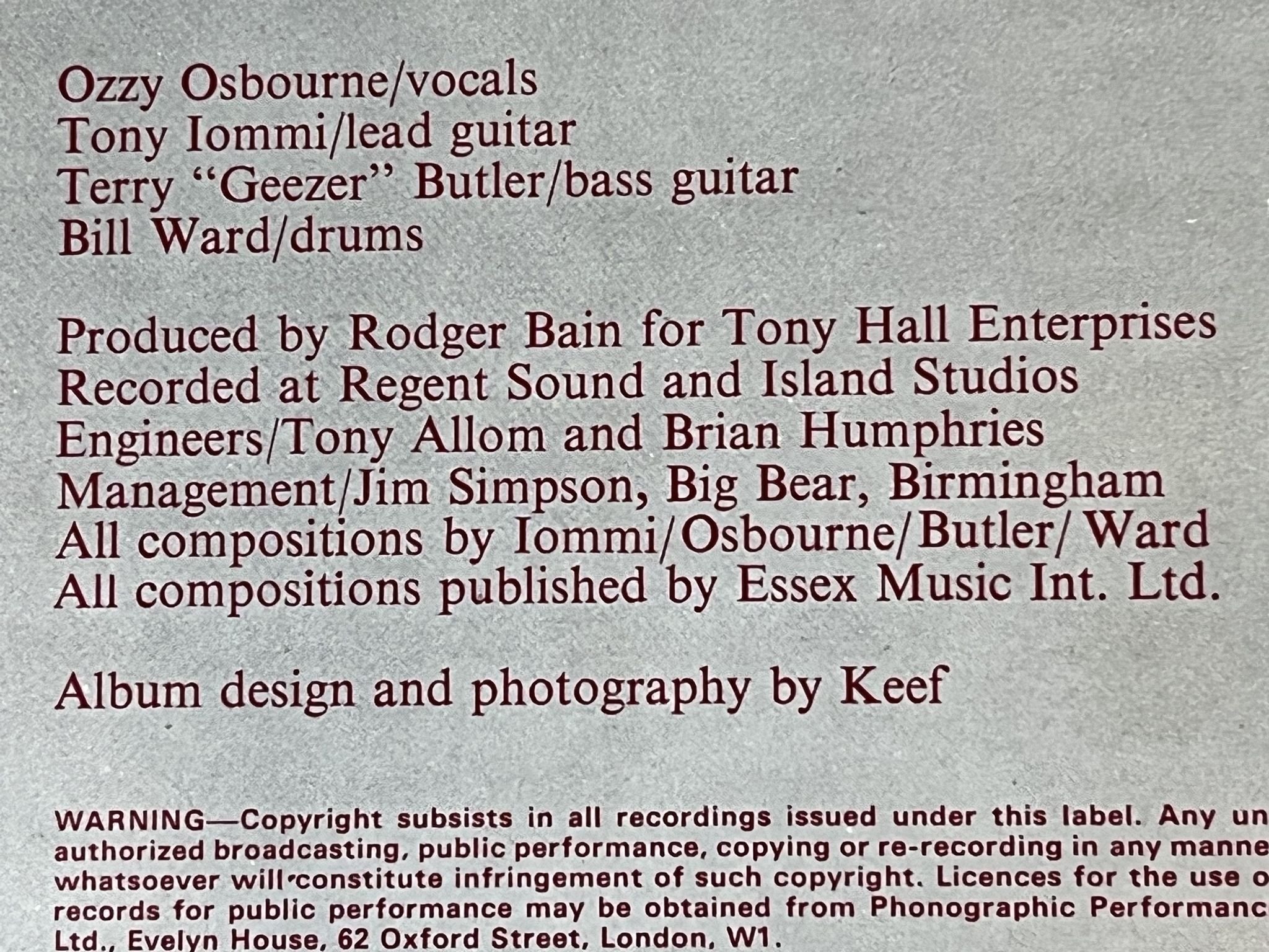 Omslagsbild för skivan BLACK SABBATH paranoid LP -70 UK VERTIGO swirl 6360011 *** BIG BEAR CREDIT ***