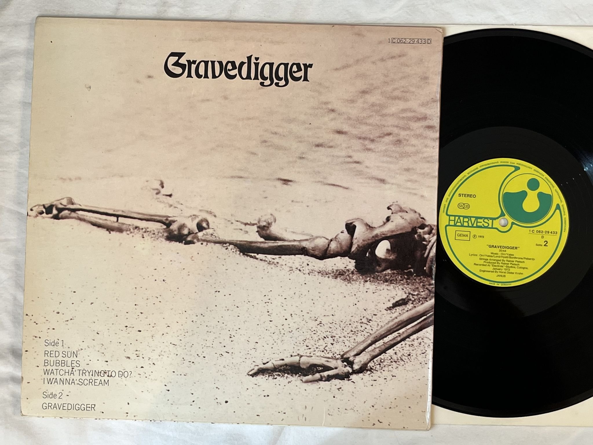 Omslagsbild för skivan JANUS Gravedigger LP -72 Ger HARVEST 1C 062-29433 *** KRAUTROCK ***