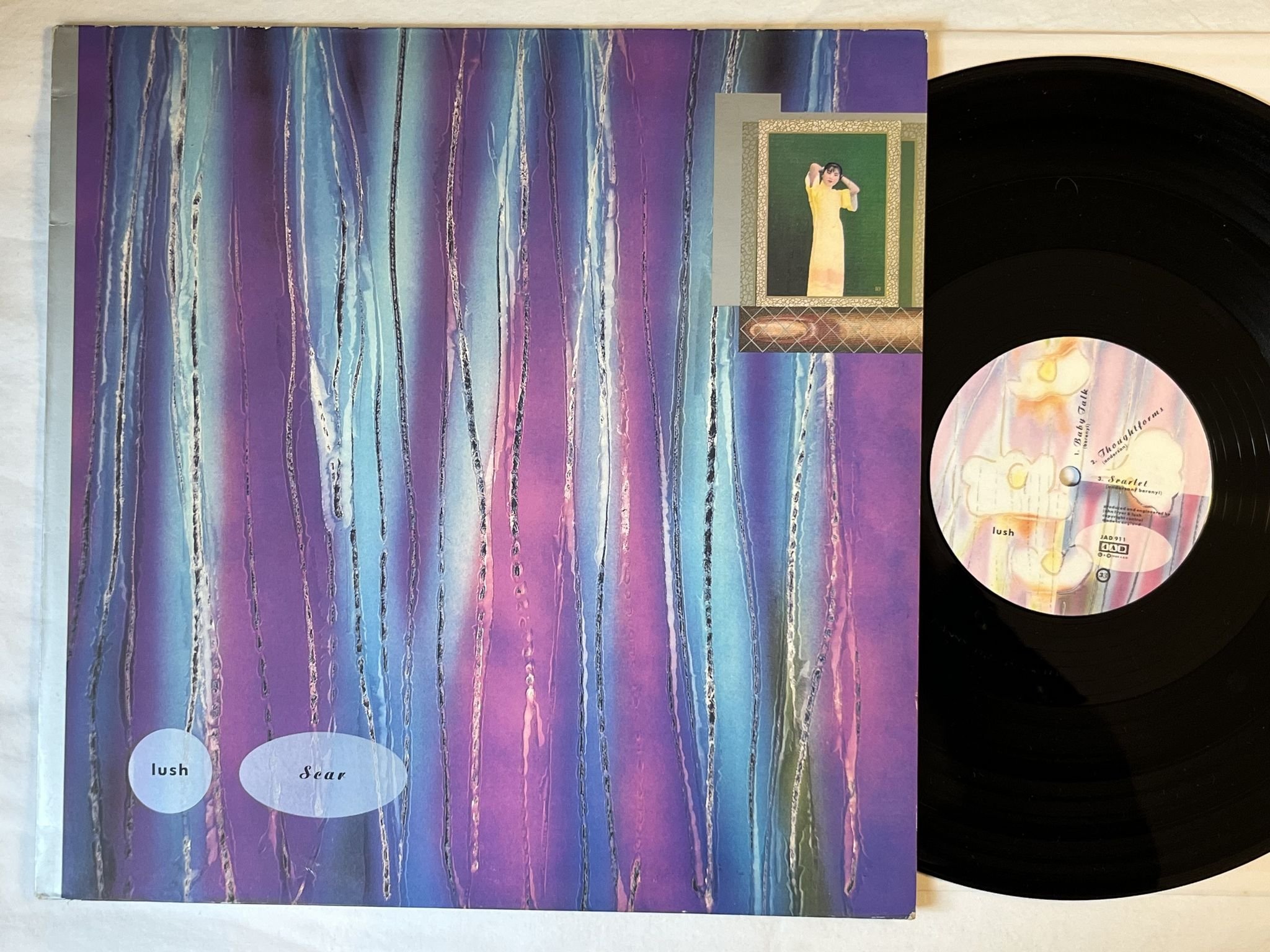 Omslagsbild för skivan LUSH scar LP -89 UK 4AD JAD 911 *** Shoegaze / Indie Rock ***