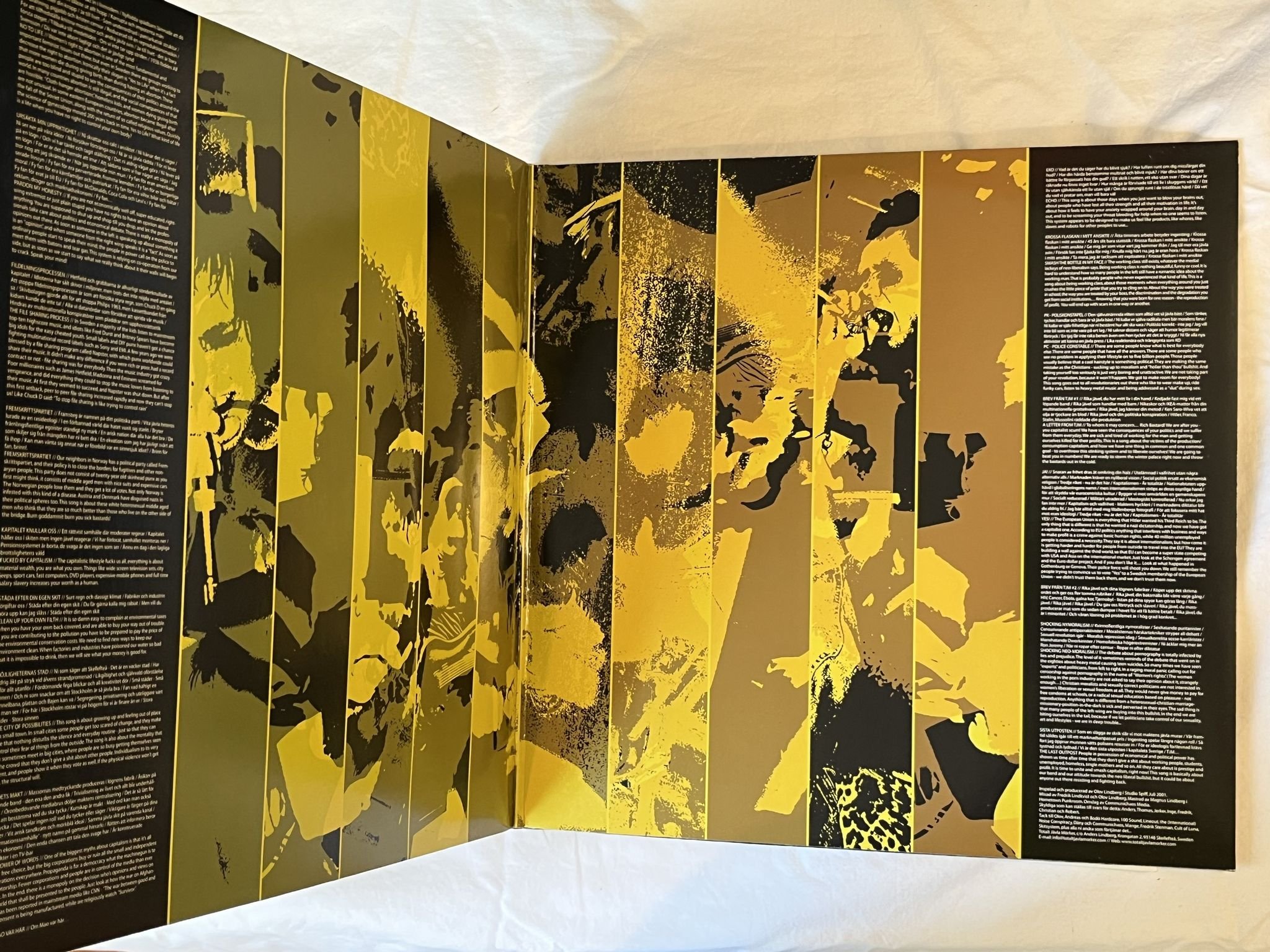 Omslagsbild för skivan TOTALT JÄVLA MÖRKER Det Ofrivilliga Lidandets Maskineri LP 2003 ** Hardcore **