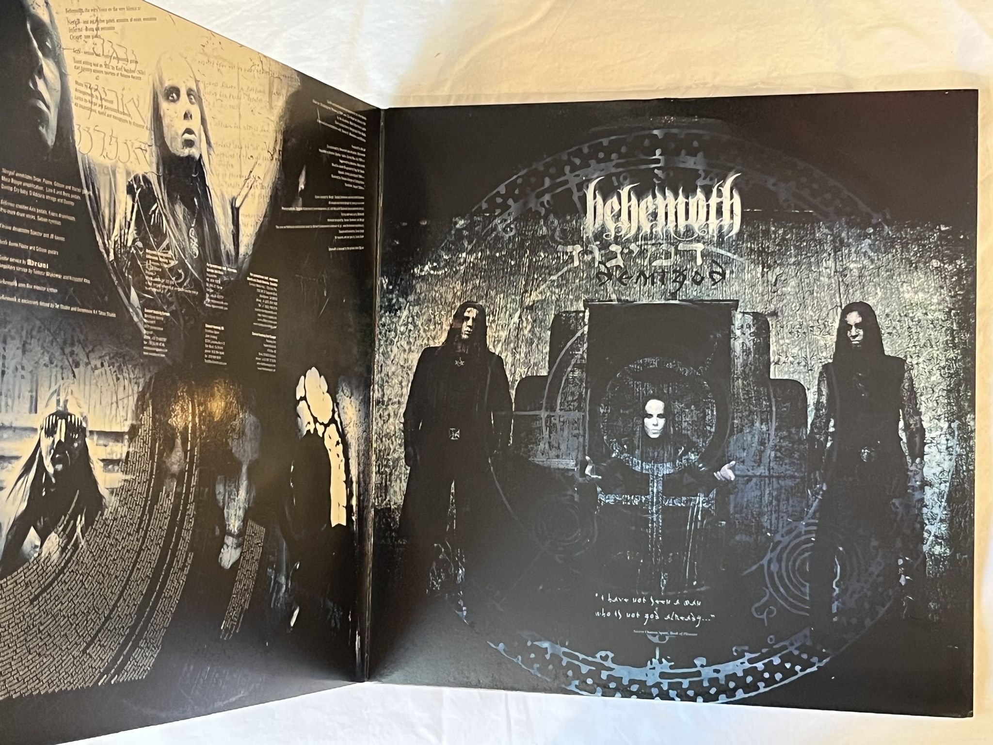 Omslagsbild för skivan BEHEMOTH demigod LP 2004 Swe REGAIN RRLP 048 *** BLACK METAL ***