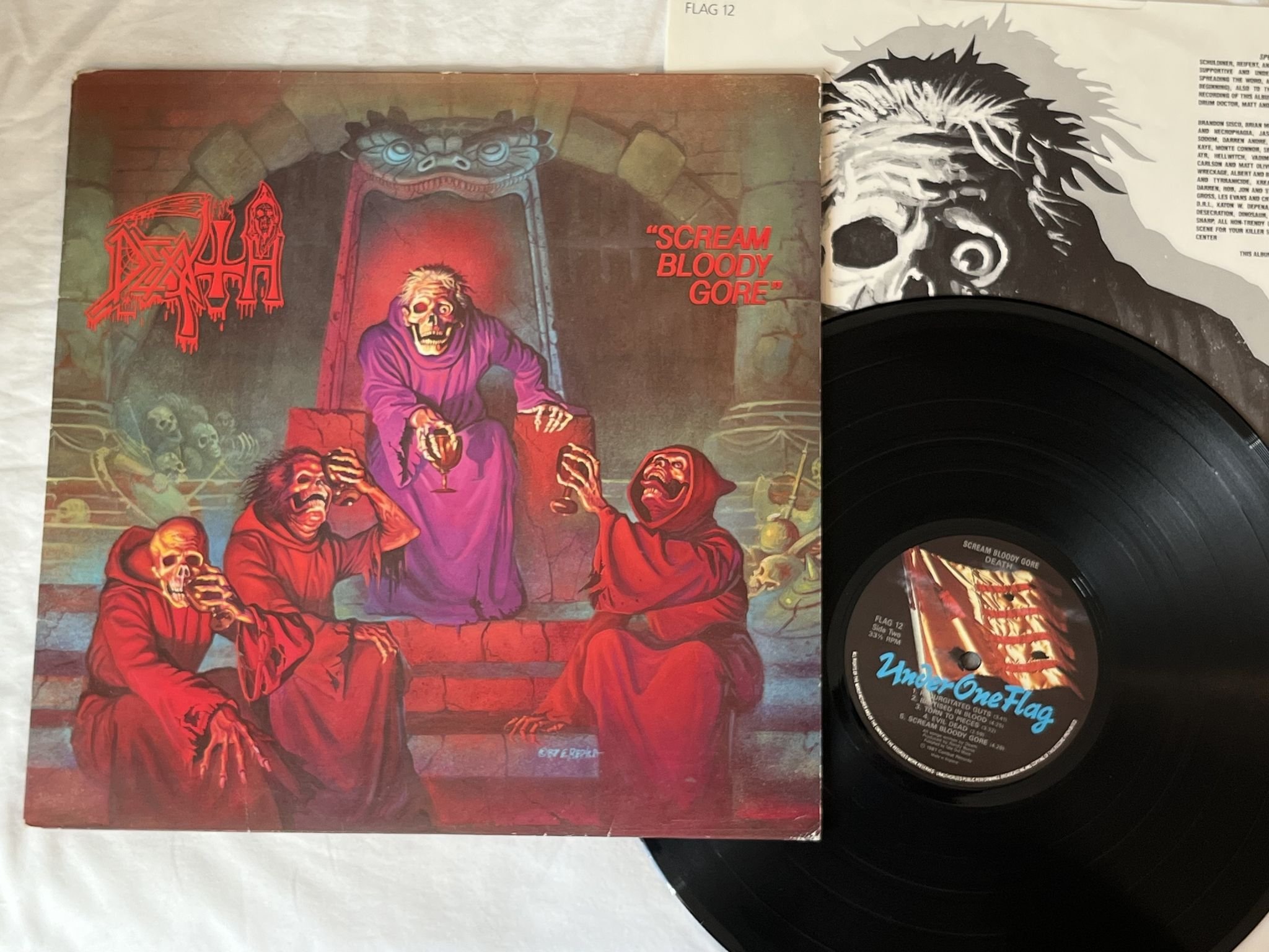 Omslagsbild för skivan DEATH Scream Bloody Gore LP -87 UK under one flag FLAG 12 ** Death Metal **