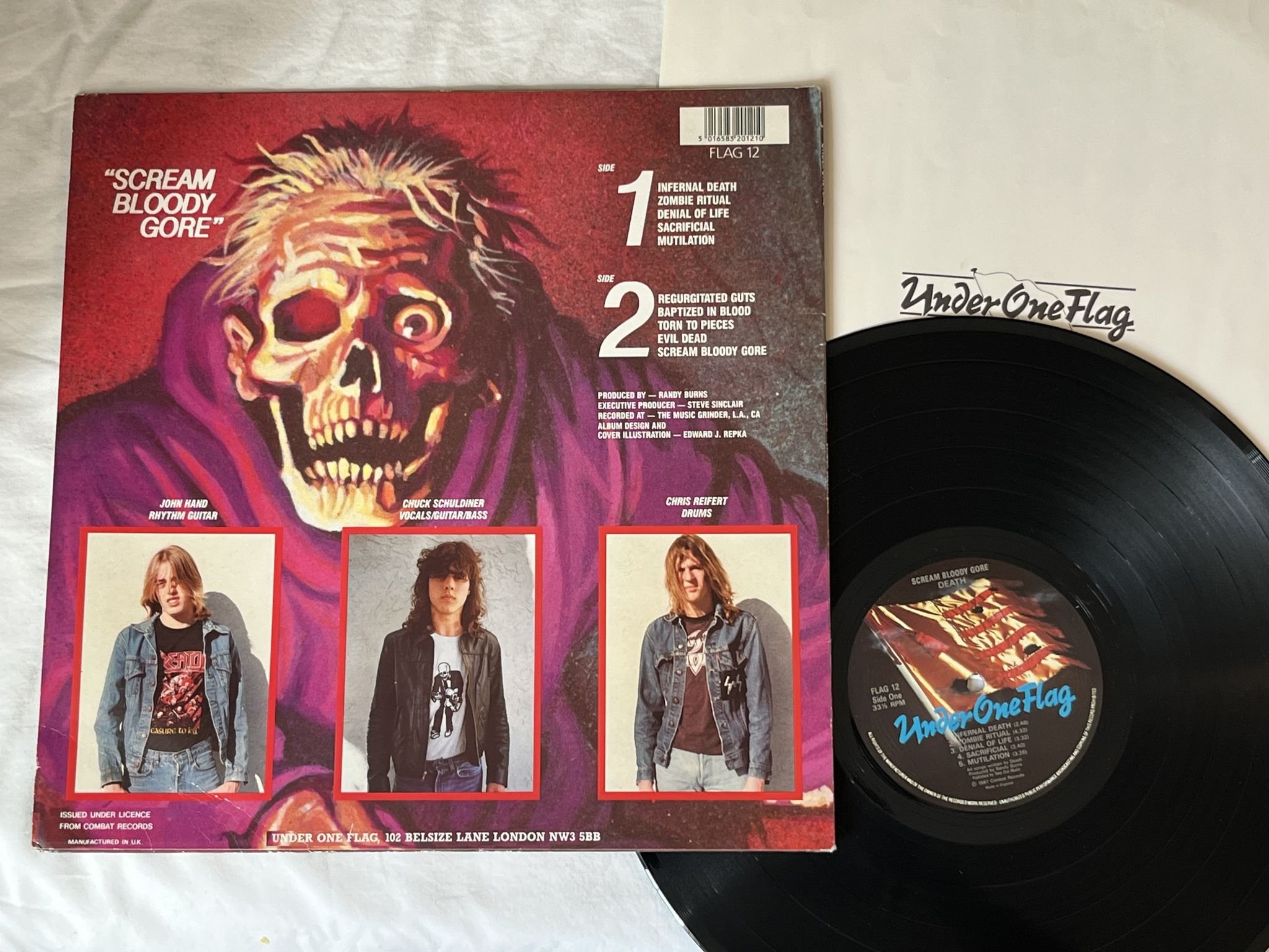 Omslagsbild för skivan DEATH Scream Bloody Gore LP -87 UK under one flag FLAG 12 ** Death Metal **