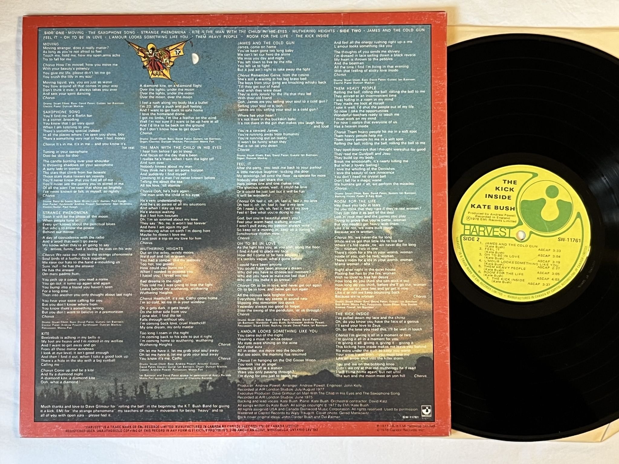 Omslagsbild för skivan KATE BUSH the kick inside LP -78 Can HARVEST SW-11761 *** Wuthering heights **
