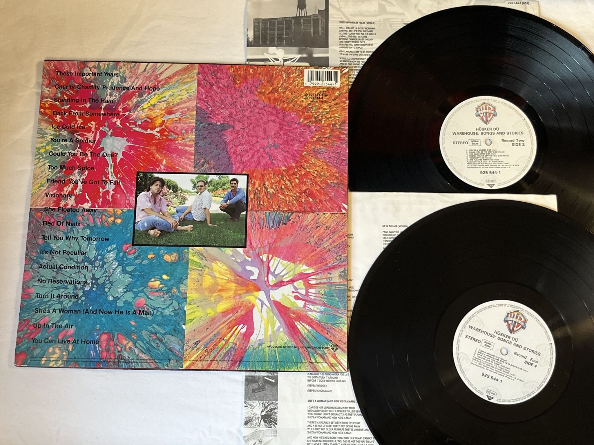 Omslagsbild för skivan Hüsker Dü – Warehouse: Songs And Stories LP -87 warner bros 925 544-1