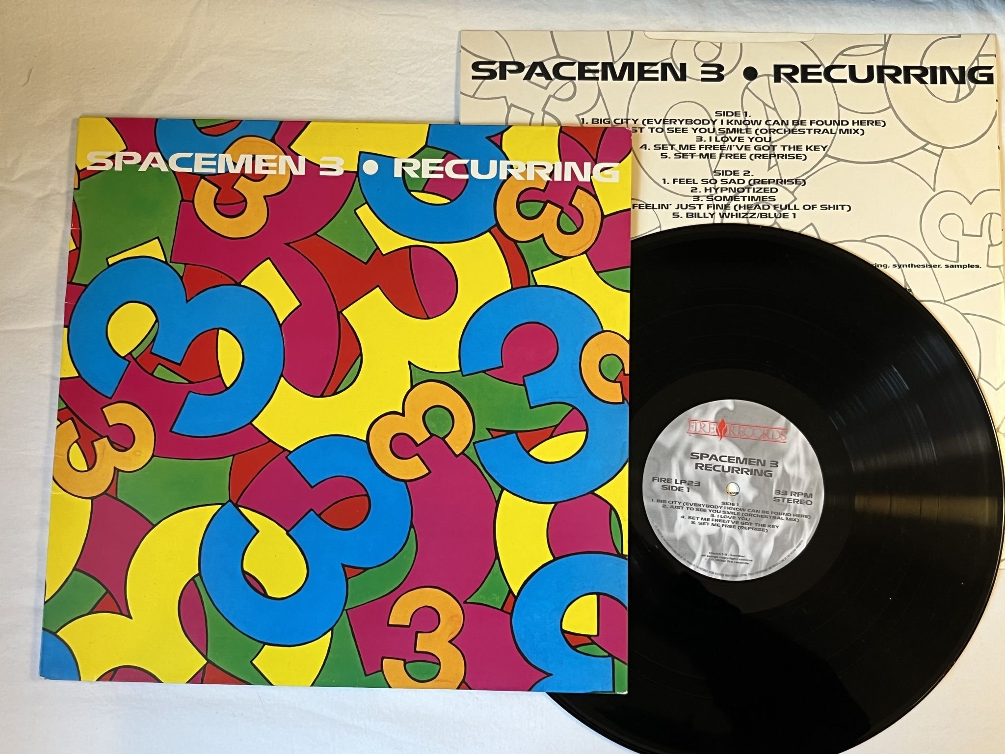 Omslagsbild för skivan SPACEMEN 3 Recurring LP -91 UK fire records FIRE LP23 ** PSYCH / INDIE **