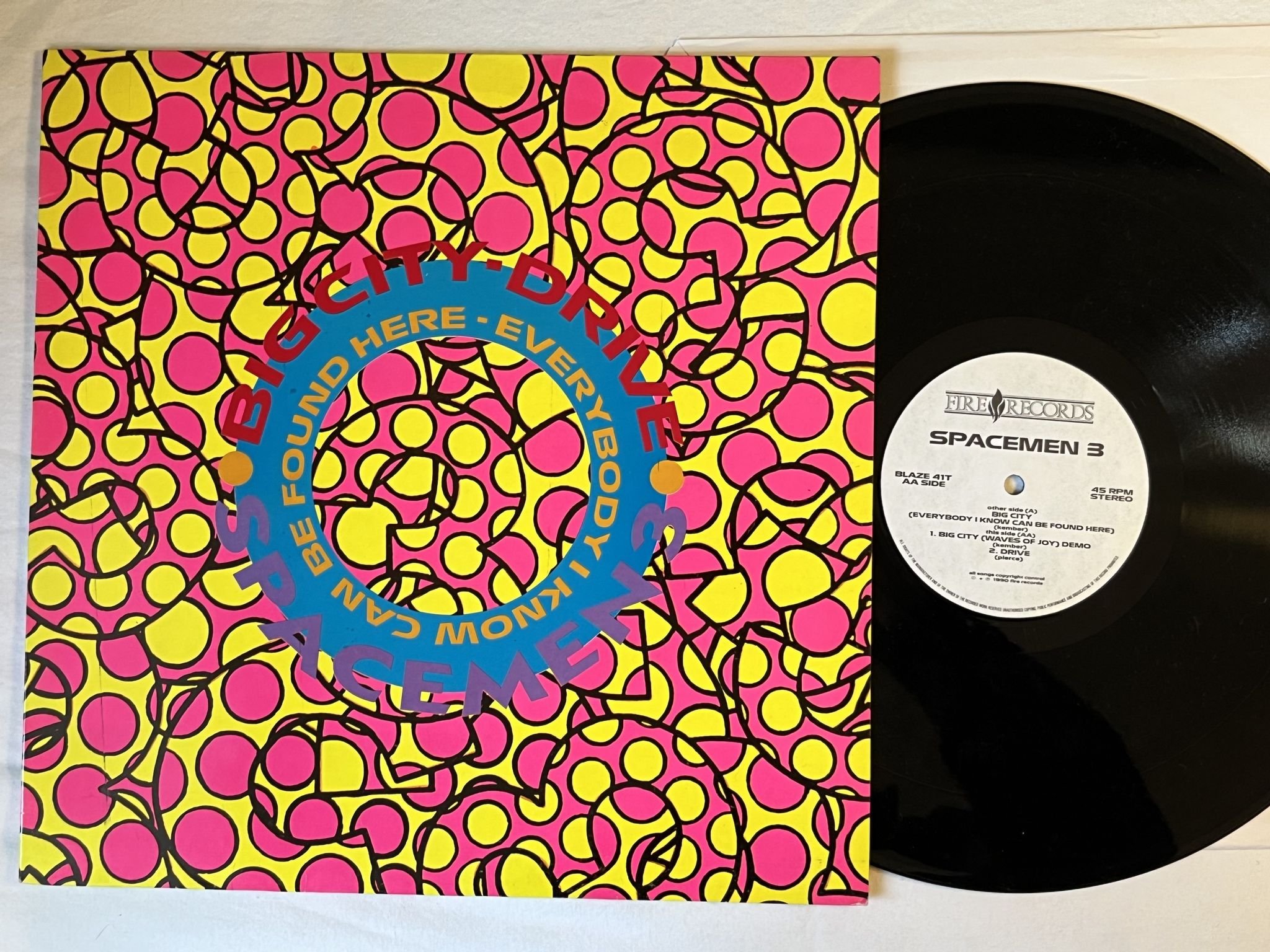 Omslagsbild för skivan SPACEMEN 3 Big City 12" -90 UK FIRE RECORDS BLAZE41T