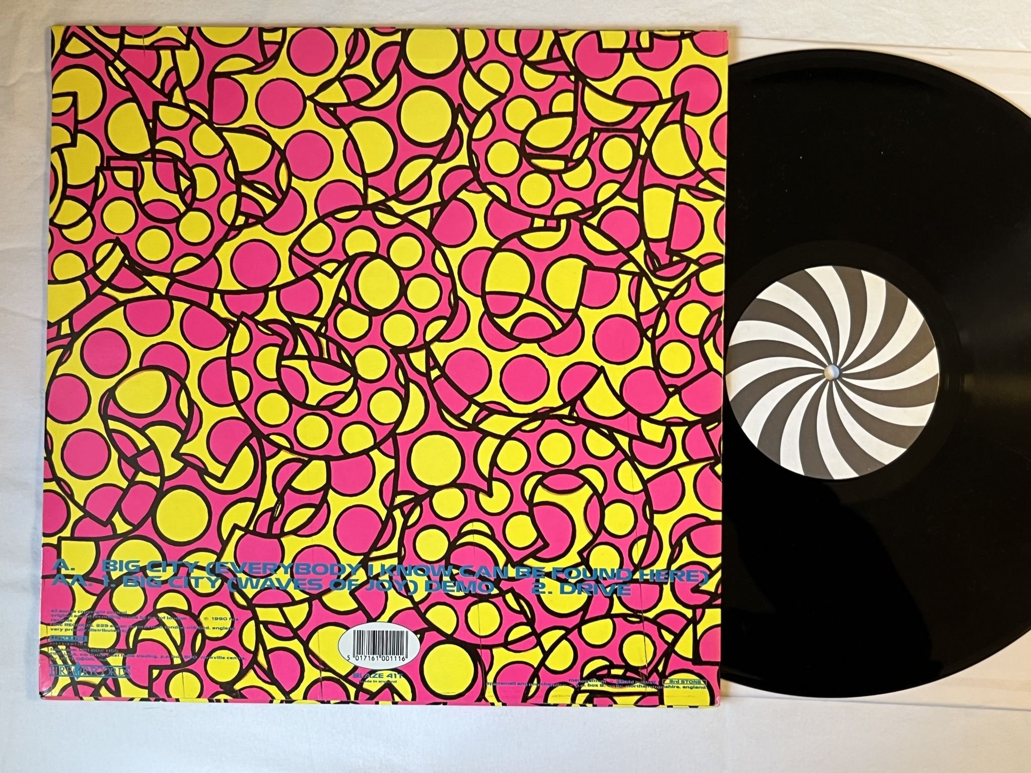 Omslagsbild för skivan SPACEMEN 3 Big City 12" -90 UK FIRE RECORDS BLAZE41T