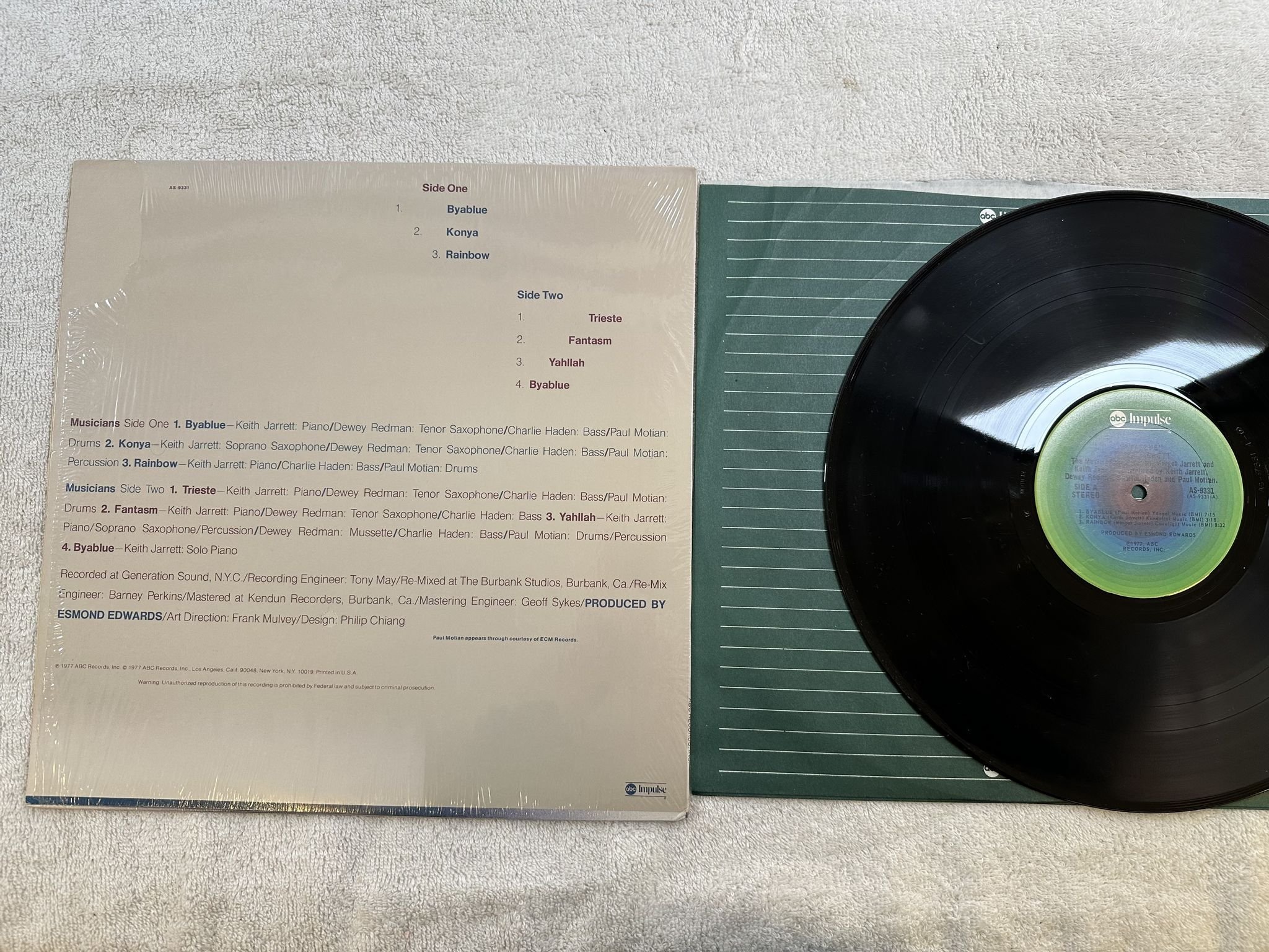 Omslagsbild för skivan KEITH JARRETT byablue LP -77 US ABC/IMPULSE AS-9331