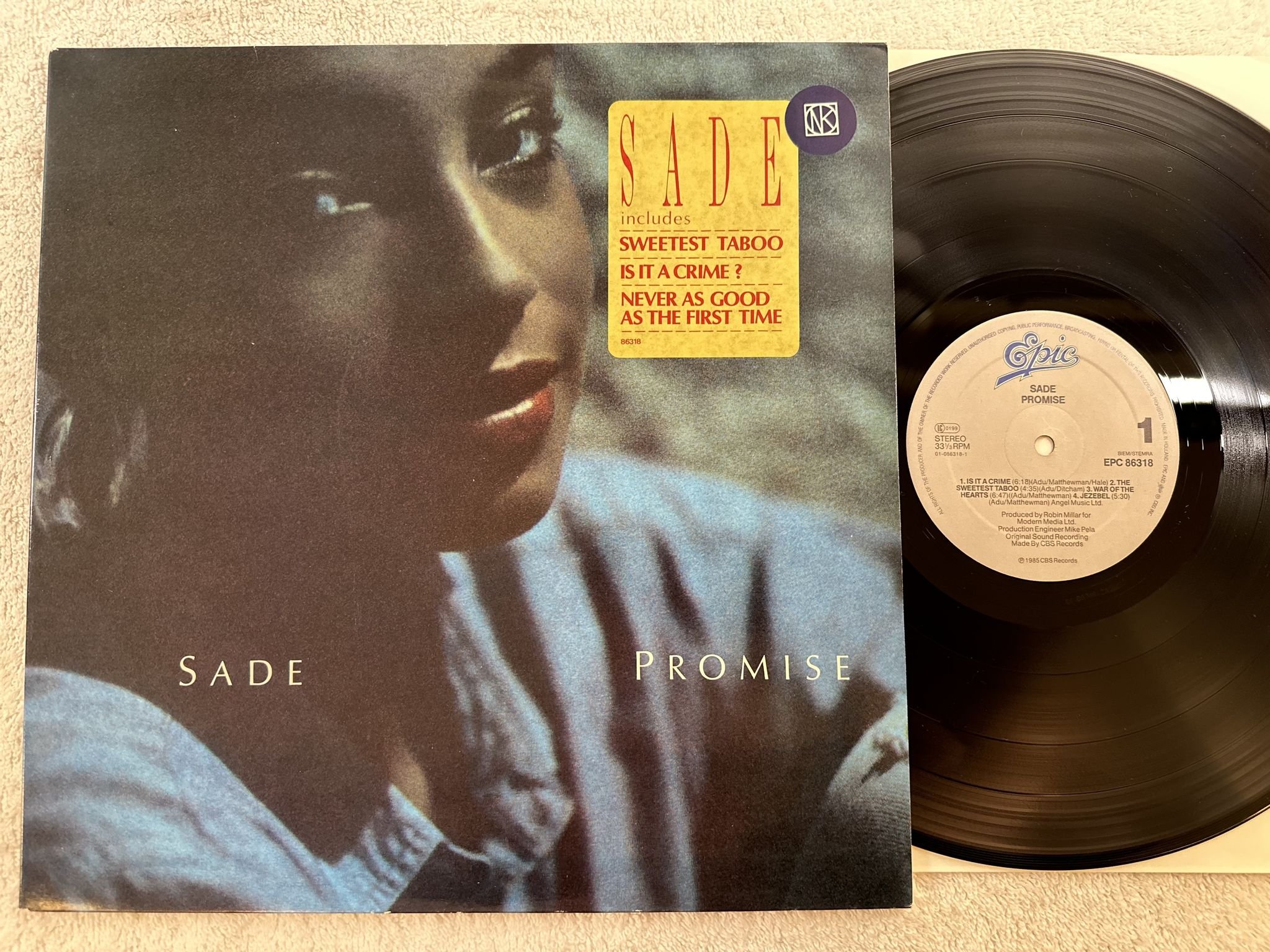 Omslagsbild för skivan SADE promise LP -85 EPIC EPC 86318
