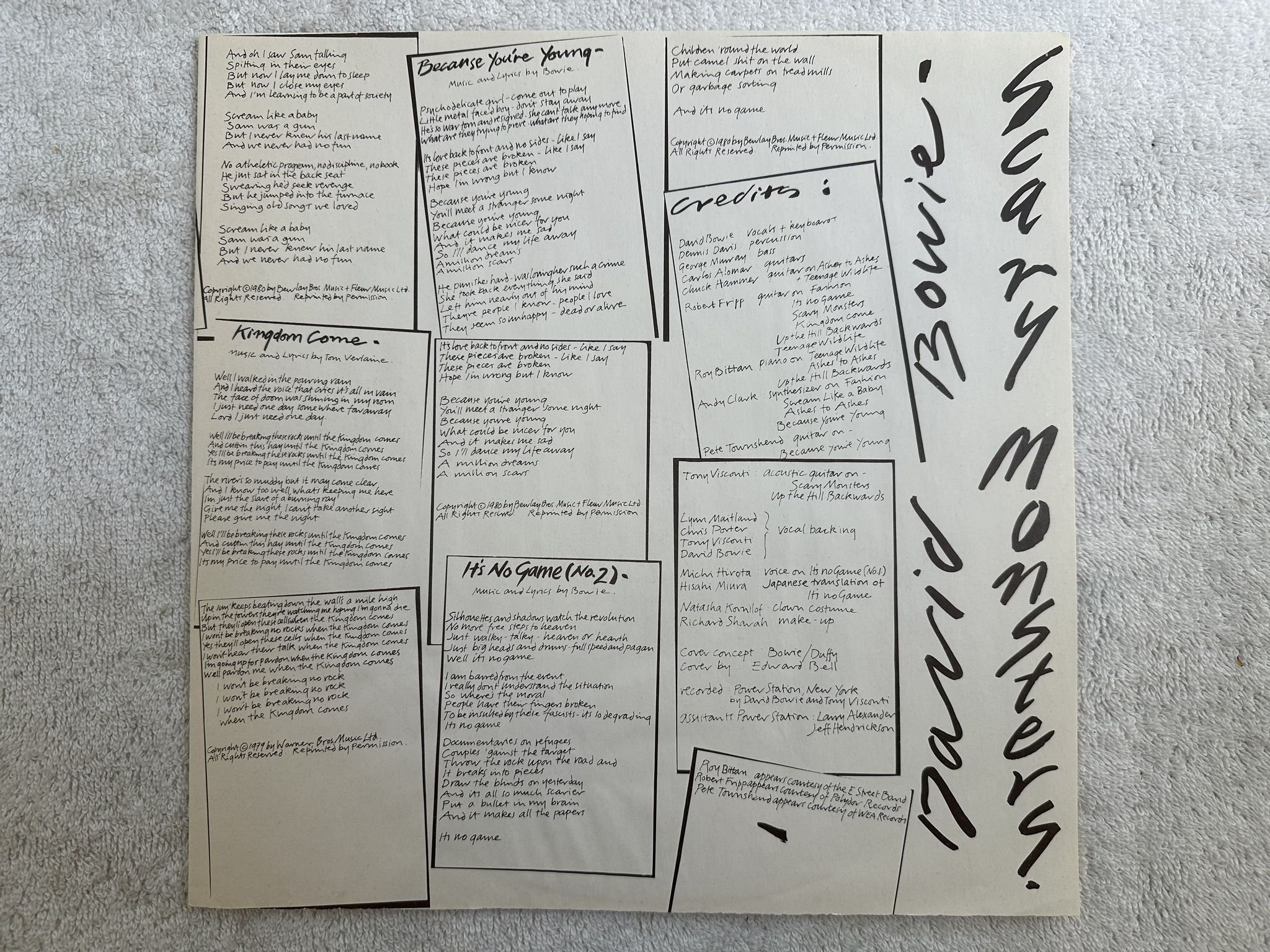 Omslagsbild för skivan DAVID BOWIE scary monsters LP -80 UK RCA BOW LP 2