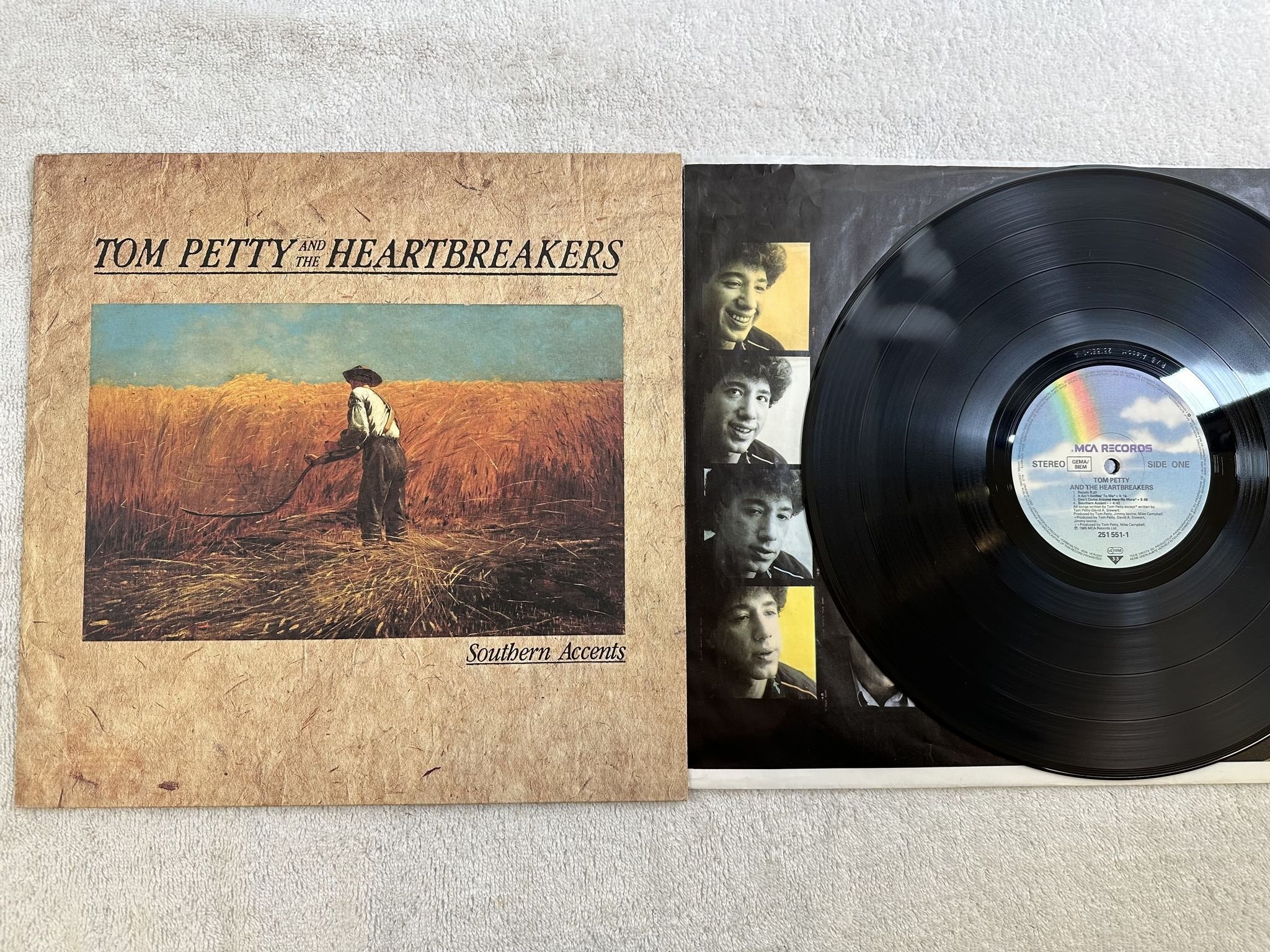 Omslagsbild för skivan TOM PETTY AND THE HEARTBREAKERS southern accents LP -85 Ger MCA 251551-1