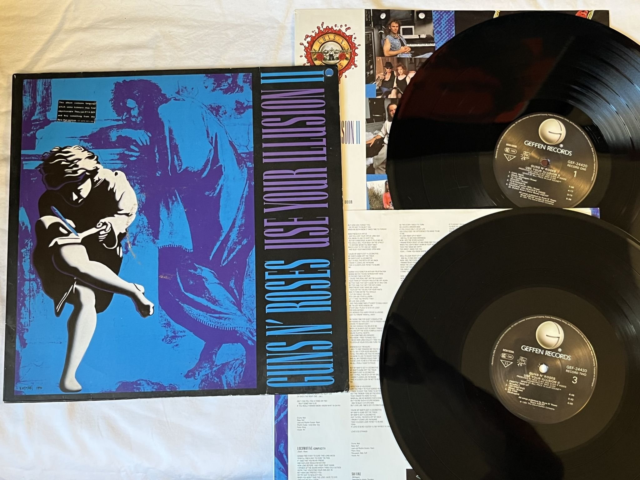 Omslagsbild för skivan GUNS N ROSES Use Your Illusion II 2xLP -91 GEFFEN GEF 24420