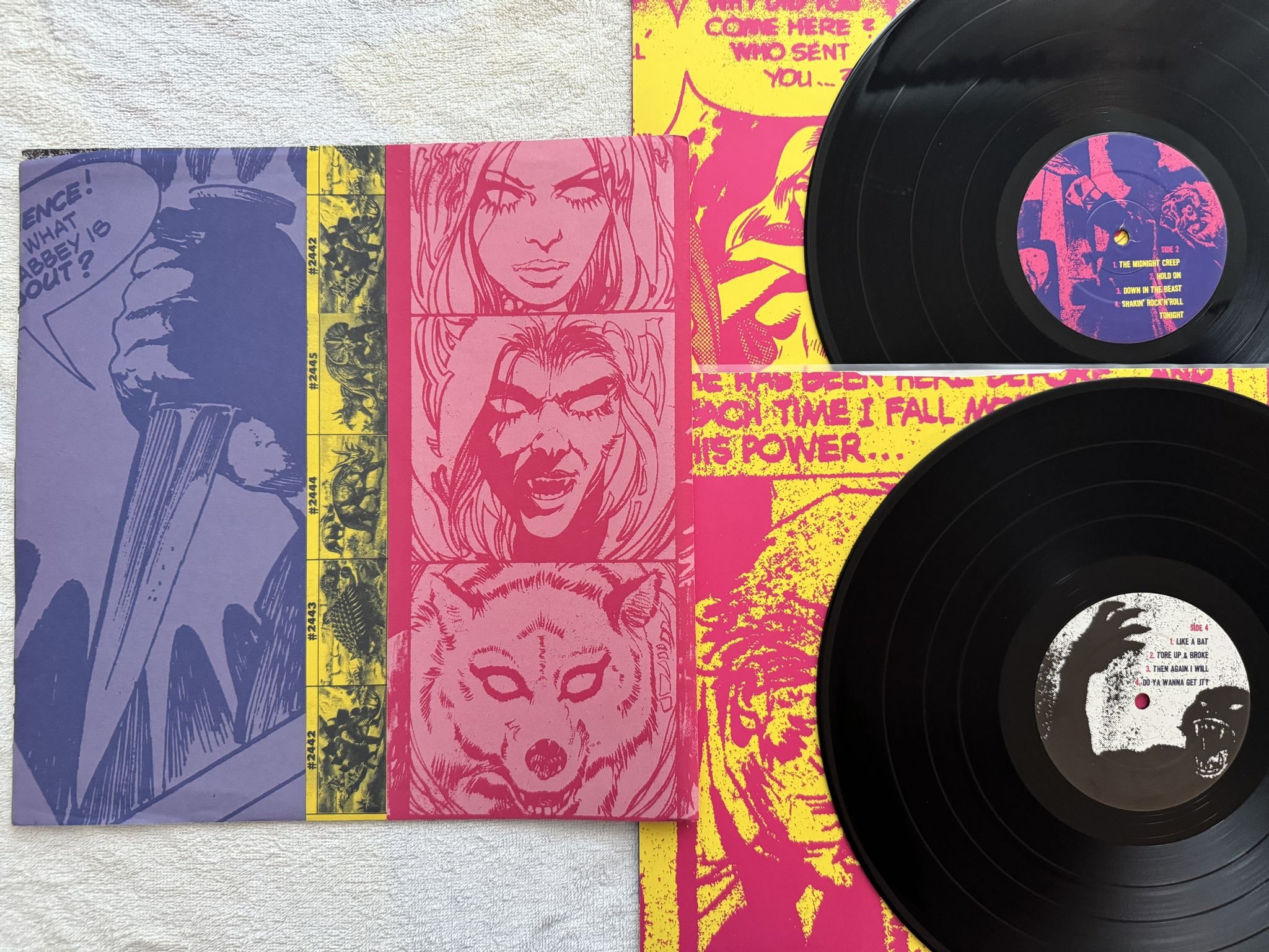 Omslagsbild för skivan THE JON SPENCER BLUES EXPLOSION platic fang LP 2002 MUTE STUMM 199