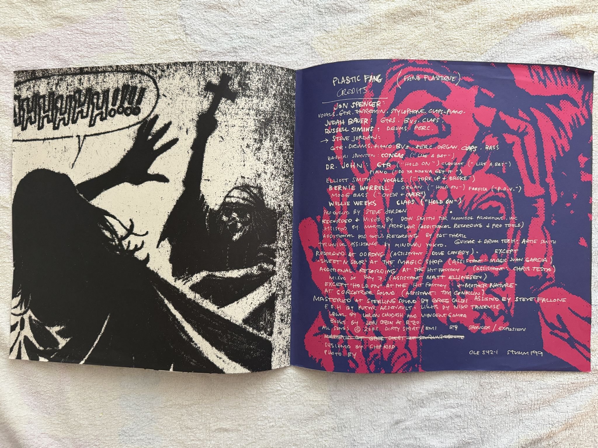 Omslagsbild för skivan THE JON SPENCER BLUES EXPLOSION platic fang LP 2002 MUTE STUMM 199