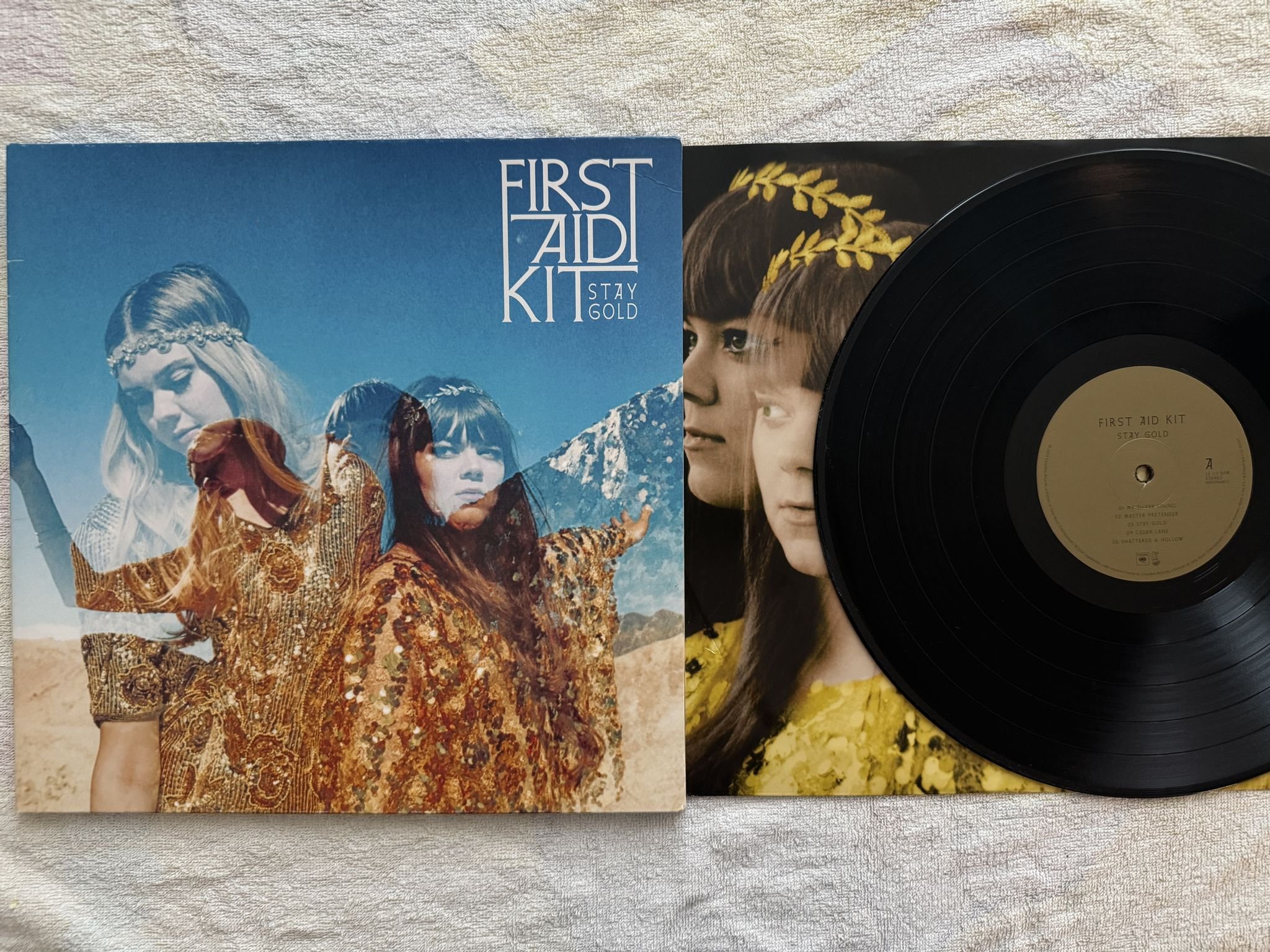 Omslagsbild för skivan FIRST AID KIT Stay Gold LP 2014 columbia 88843066611