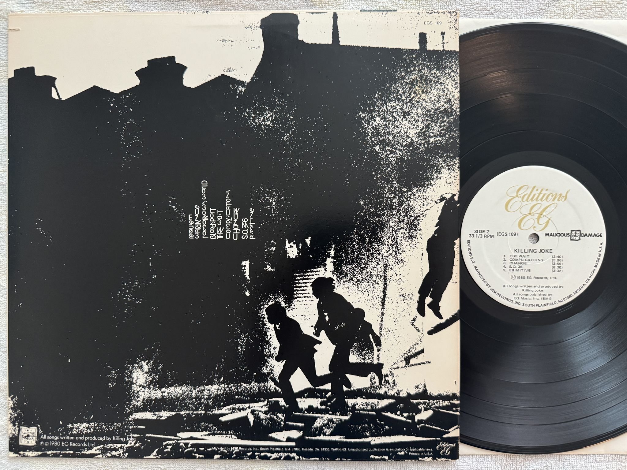 Omslagsbild för skivan KILLING JOKE s/t LP -80 US Editions EG – EGS 109