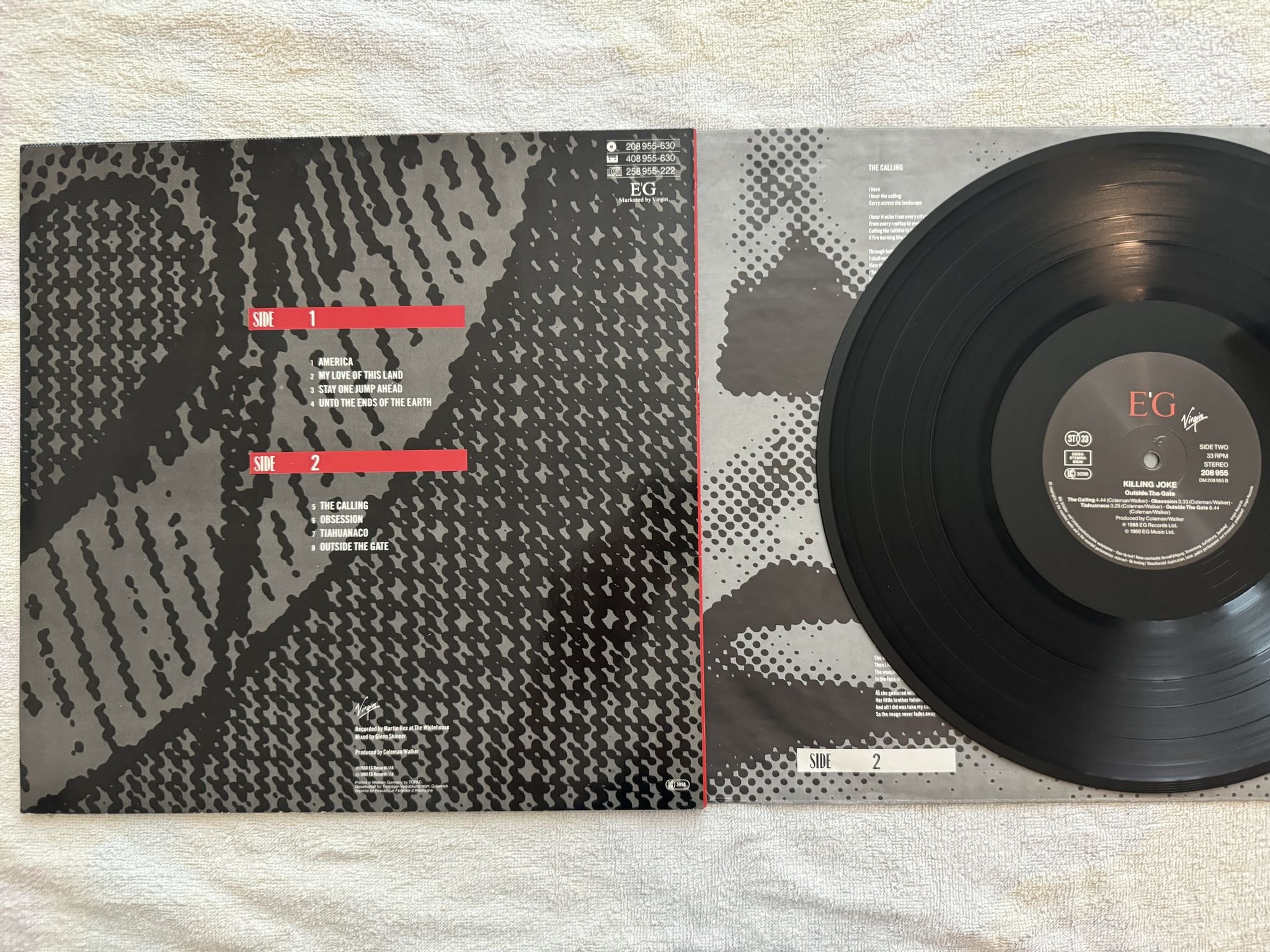 Omslagsbild för skivan KILLING JOKE outside the gate LP -88 Ger EG / VIRGIN 208955