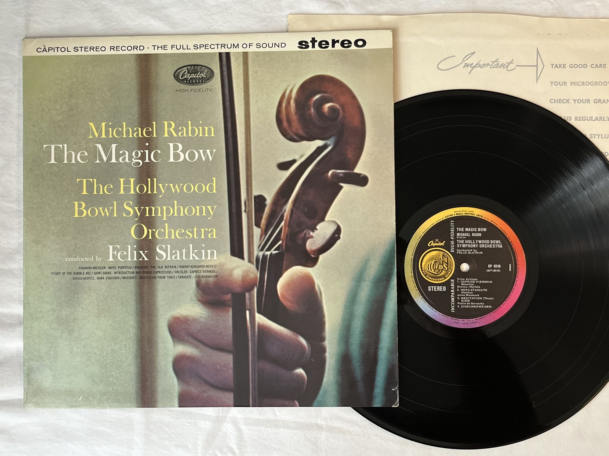 Omslagsbild för skivan MICHAEL RABIN The magic bow LP -60 UK rainbow rim CAPITOL SP 8510 * MEGA RARE *