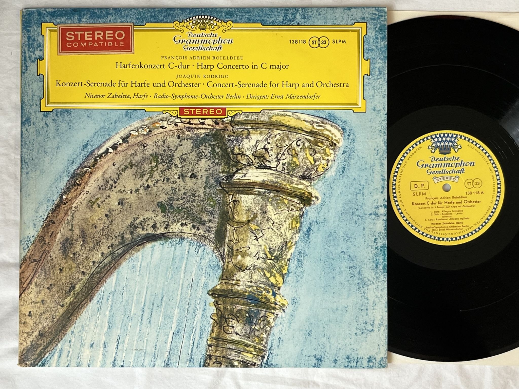 Omslagsbild för skivan NICANOR ZABALETA Rordrigo: concert-seremade for harp LP -60 Ger DGG red 138118