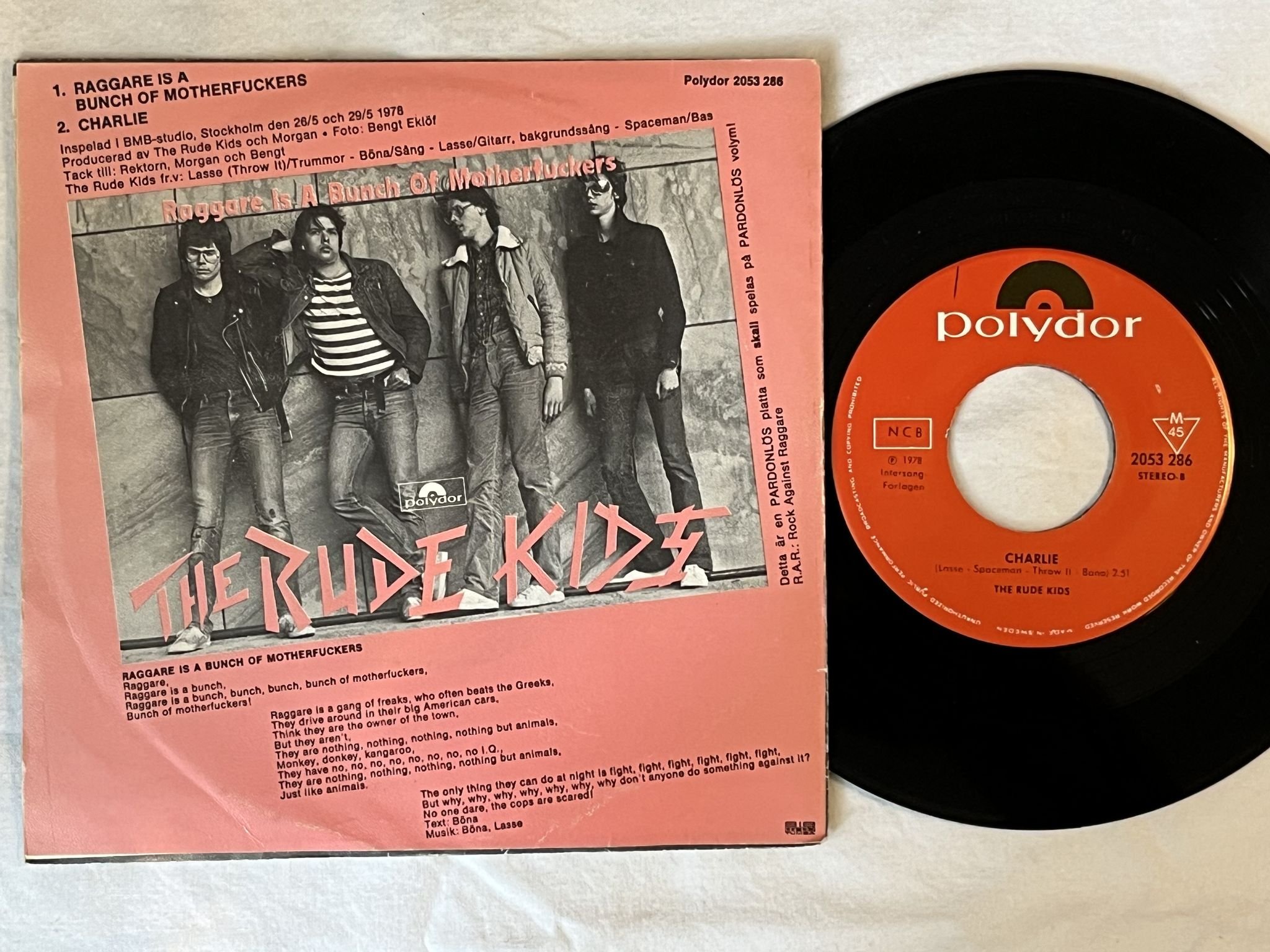 Omslagsbild för skivan THE RUDE KIDS raggare is A bunch of motherfuckers - 78 SWE POLYDOR 2053 286