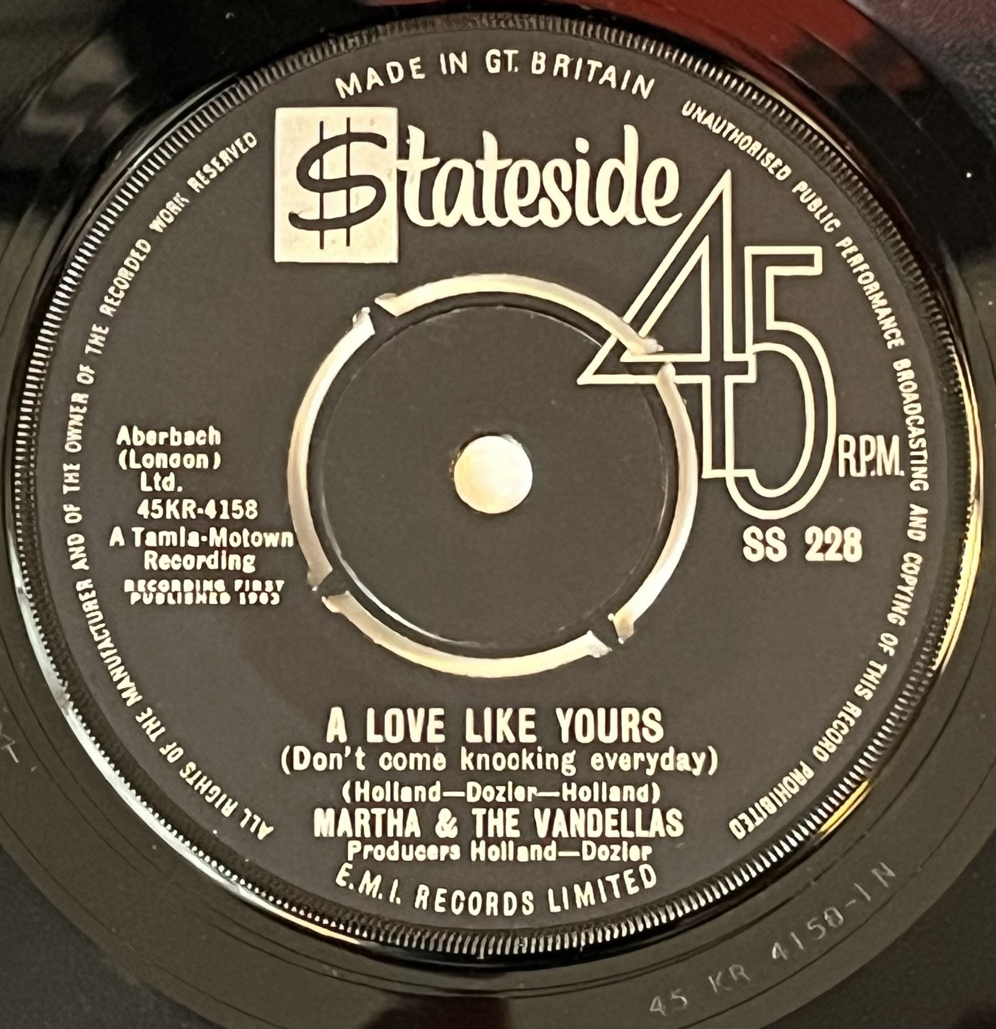 Omslagsbild för skivan MARTHA & THE VANDELLAS – Heat Wave "7"Single - 63 UK SS 228 STATESIDE