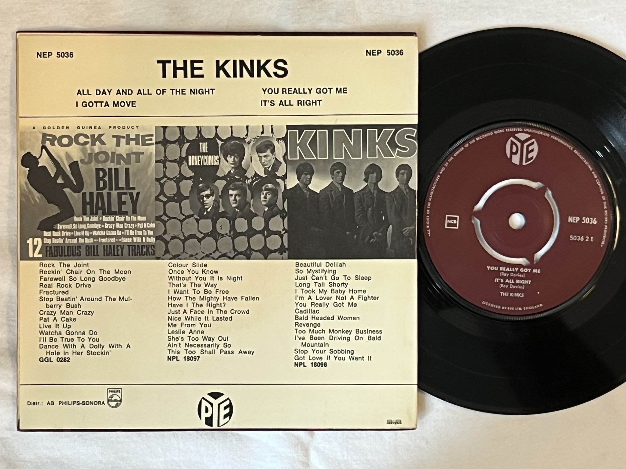 Omslagsbild för skivan THE KINKS all day and all of the night "7"Single- 64 NEP 5036 PYE RECORDS