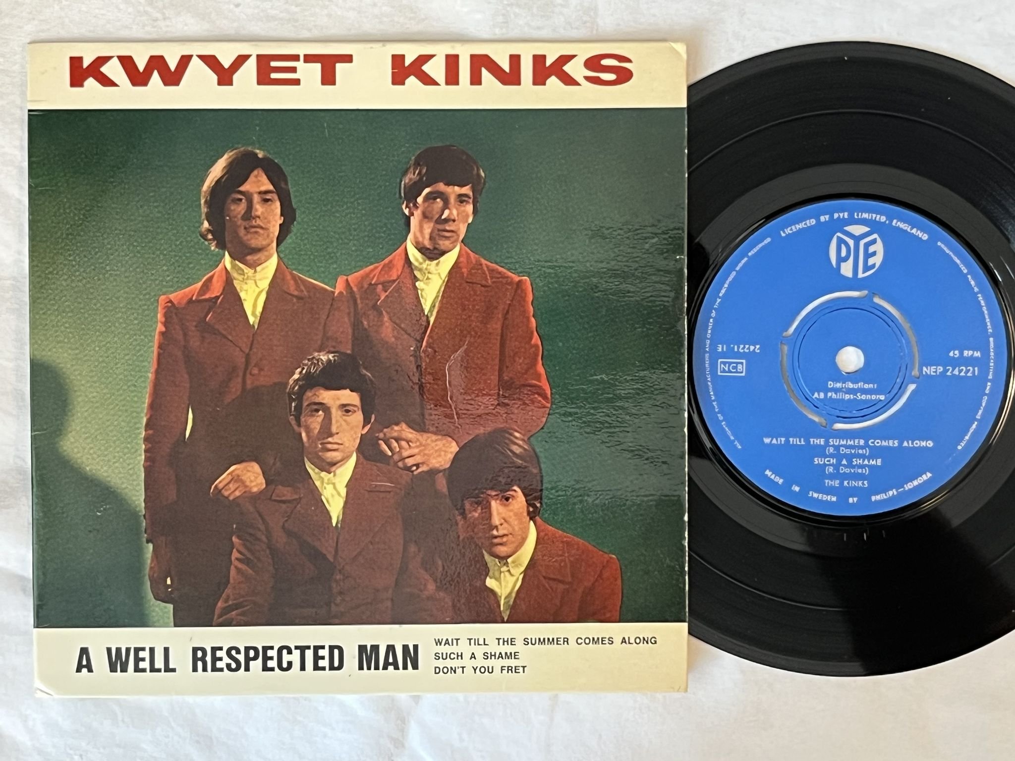 Omslagsbild för skivan THE KINKS kwyet kinks "7"Single-65 NEP 24221 PYE RECORDS