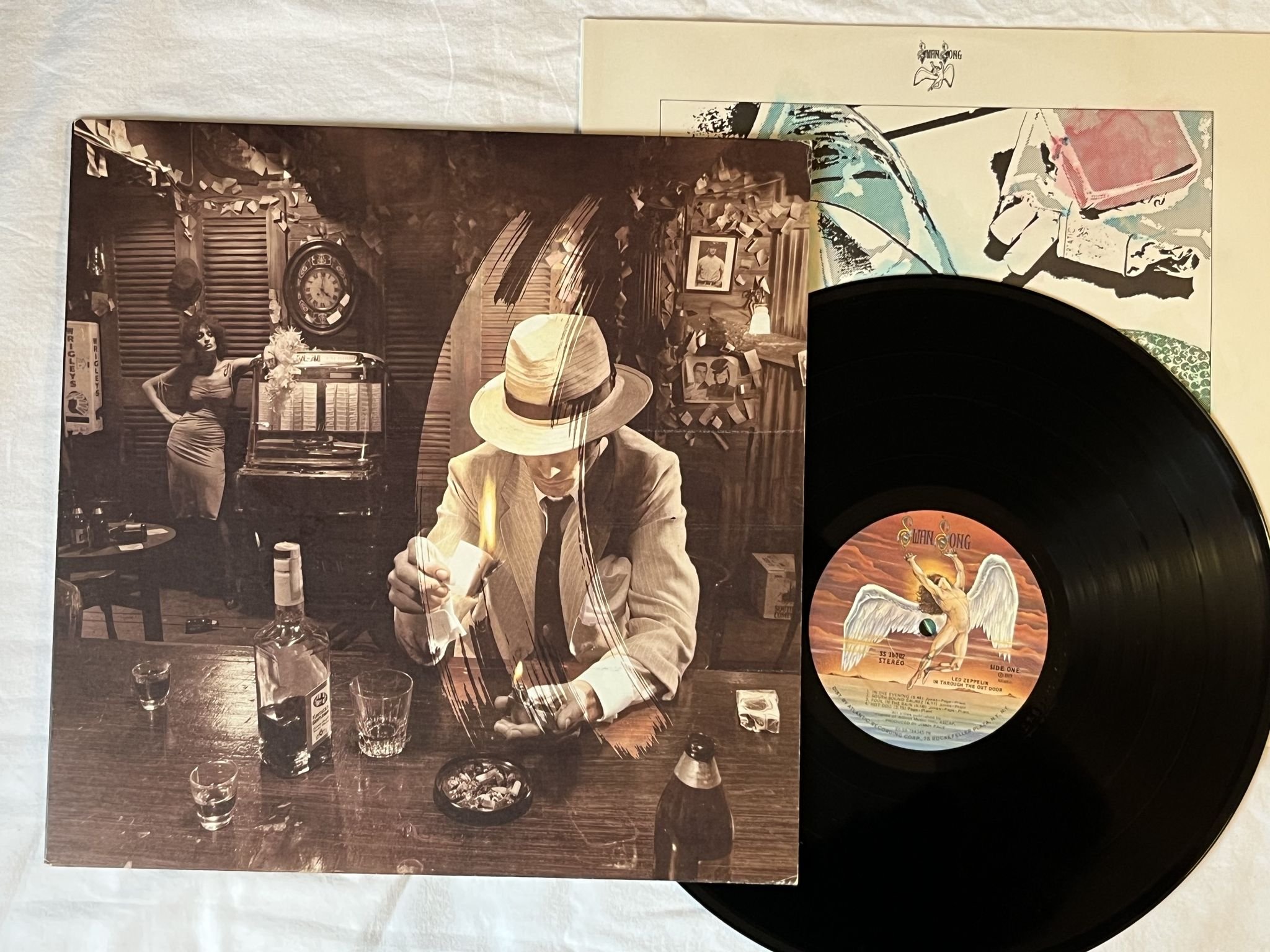 Omslagsbild för skivan LED ZEPPLIN in through the out door LP-79 CC-1014 CRAZY CATS RECORDS