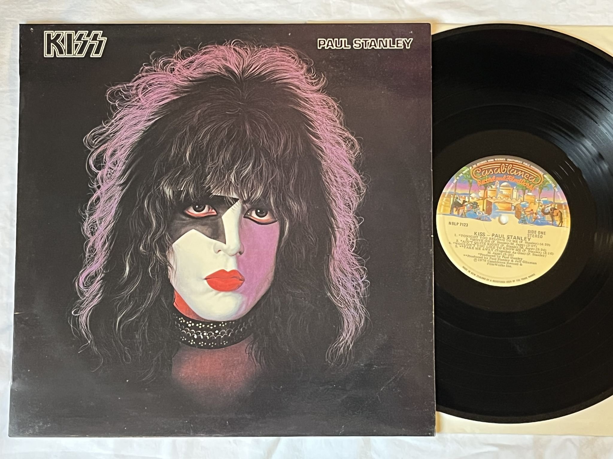 Omslagsbild för skivan KISS paul stanley LP -78 New Zealand NBLP 7123 CASABLANCA