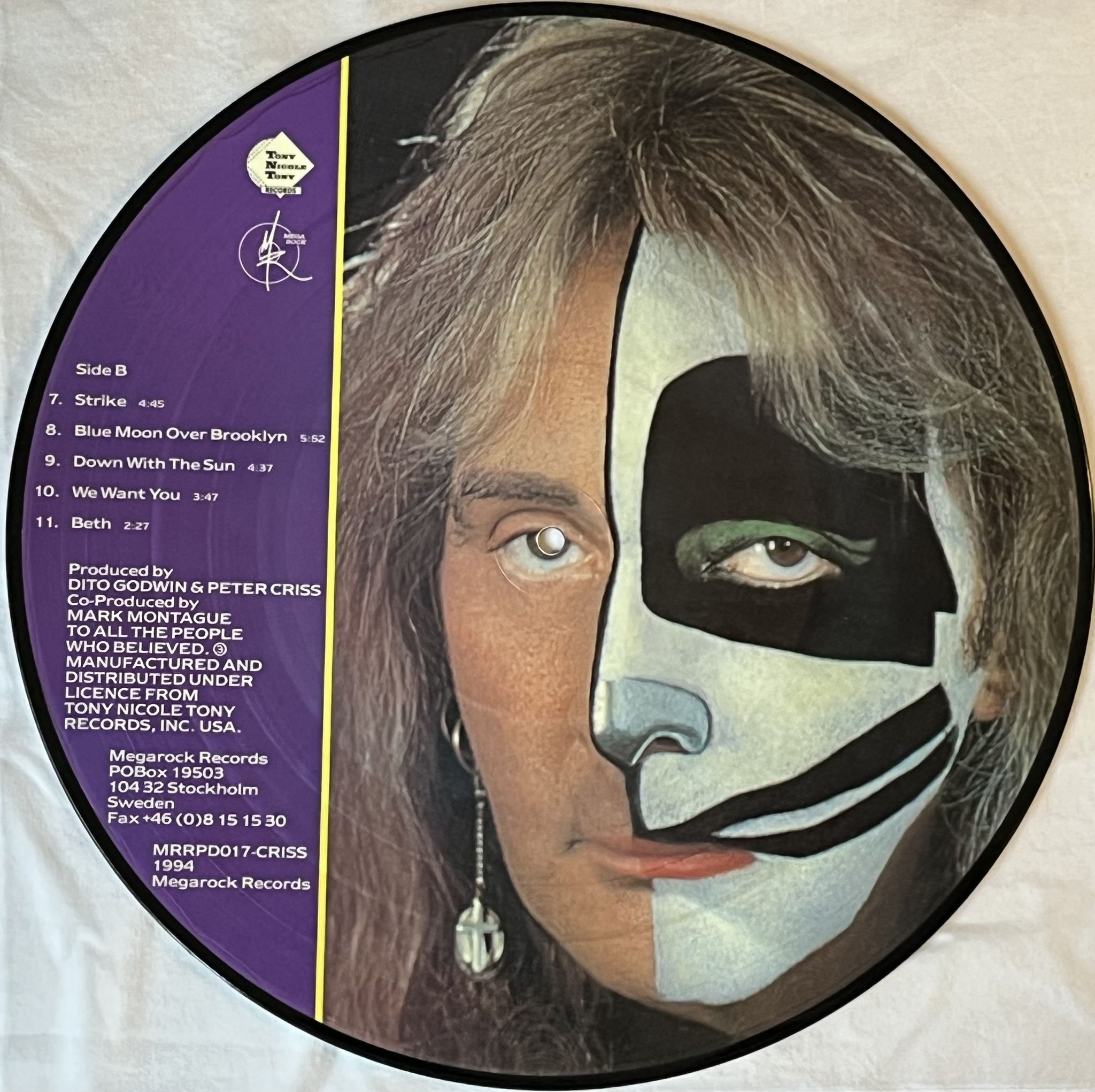 Omslagsbild för skivan CRISS cat #1 LP-94 MRRPD017-CRISS MEGAROCK RECORDS