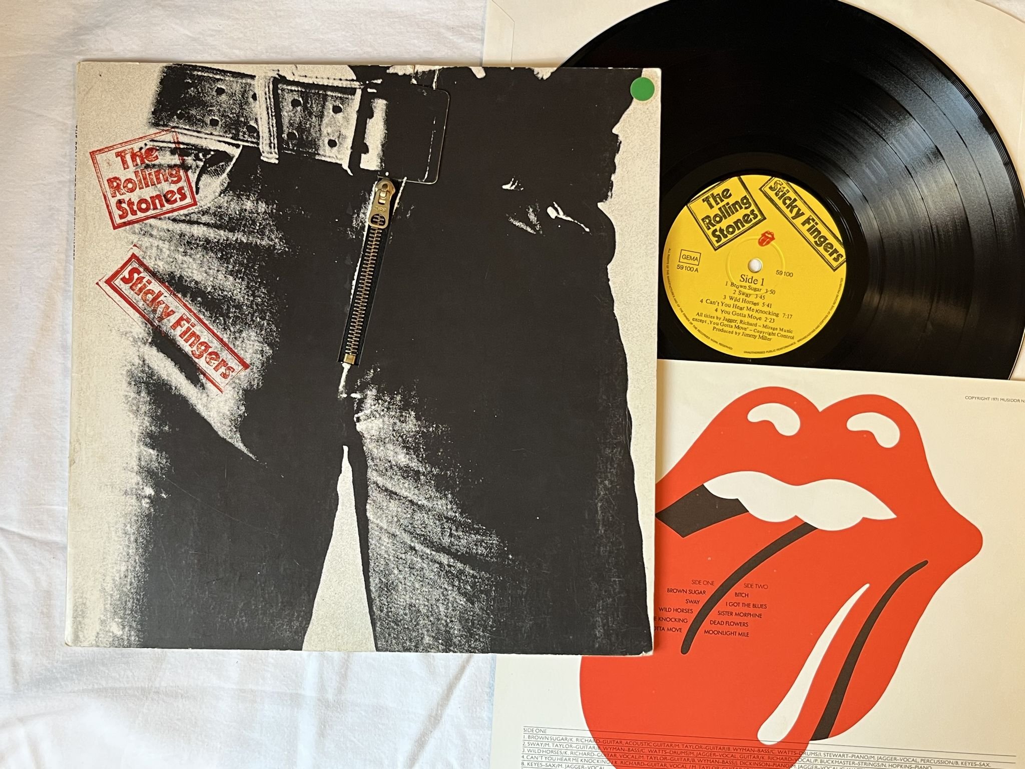 Omslagsbild för skivan THE ROLLING STONES sticky fingers LP UK COC 59100 ** Andy Warhol pop art **
