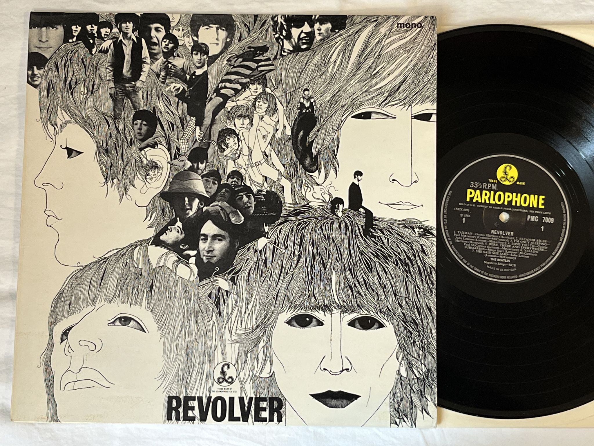 Omslagsbild för skivan THE BEATLES revolver LP-66 PMC 7009 PARLOPHONE