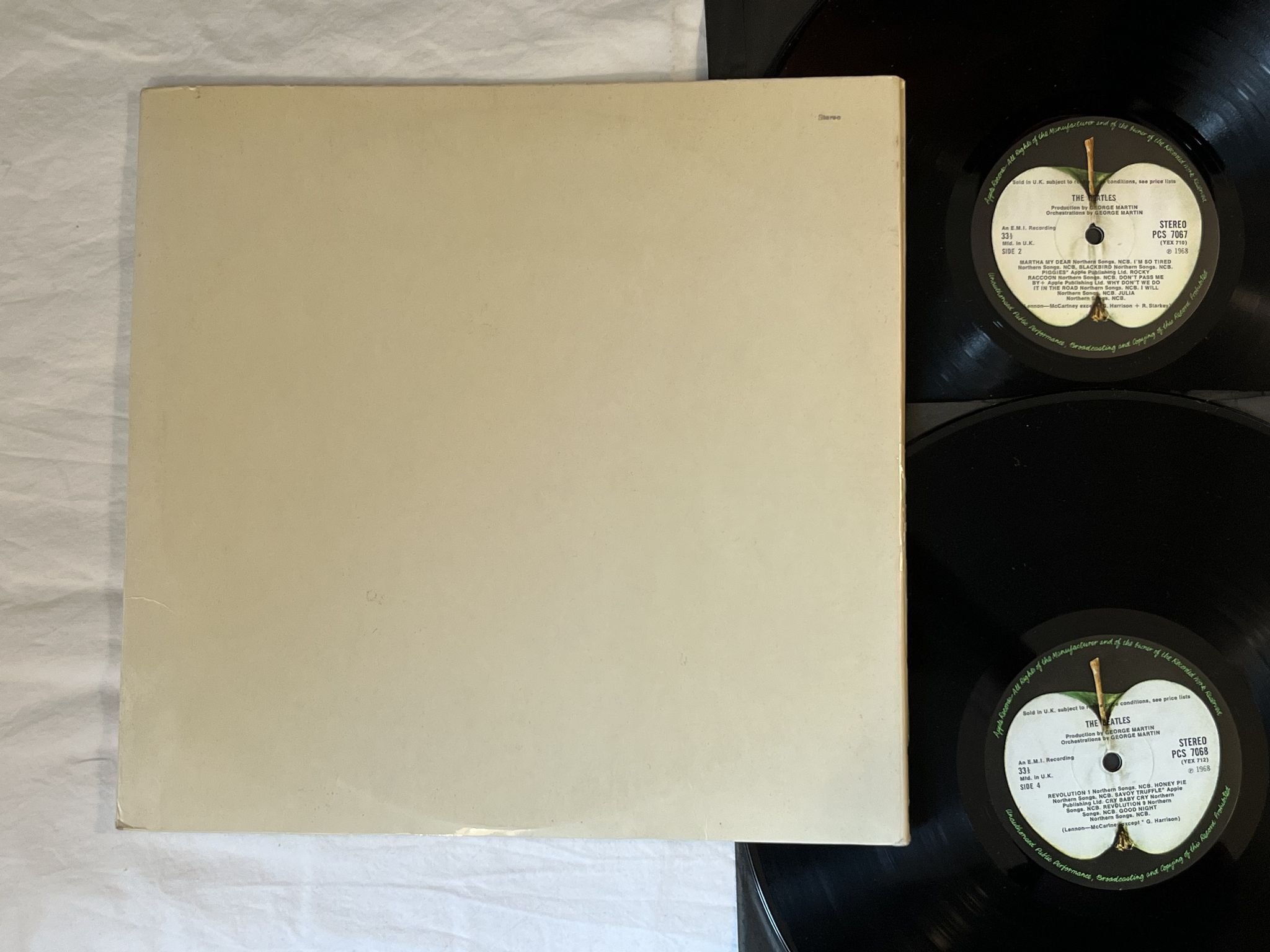 Omslagsbild för skivan THE BEATLES the beatles 2xLP - 68 PCS 7068 APPLE RECORDS