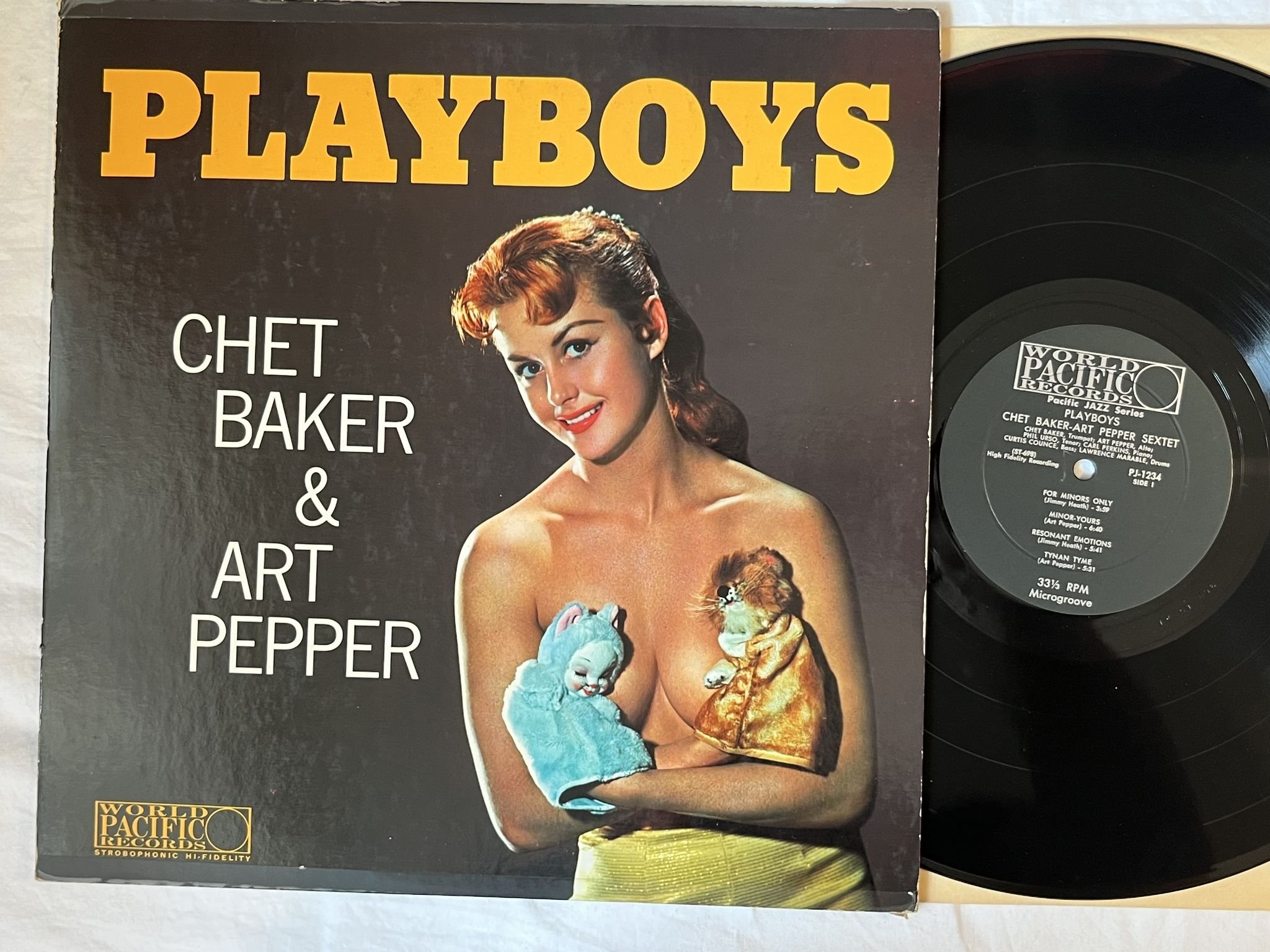 Omslagsbild för skivan CHET BAKER & ART PEPPER playboys LP-58 US PJ-1234 World Pacific Records