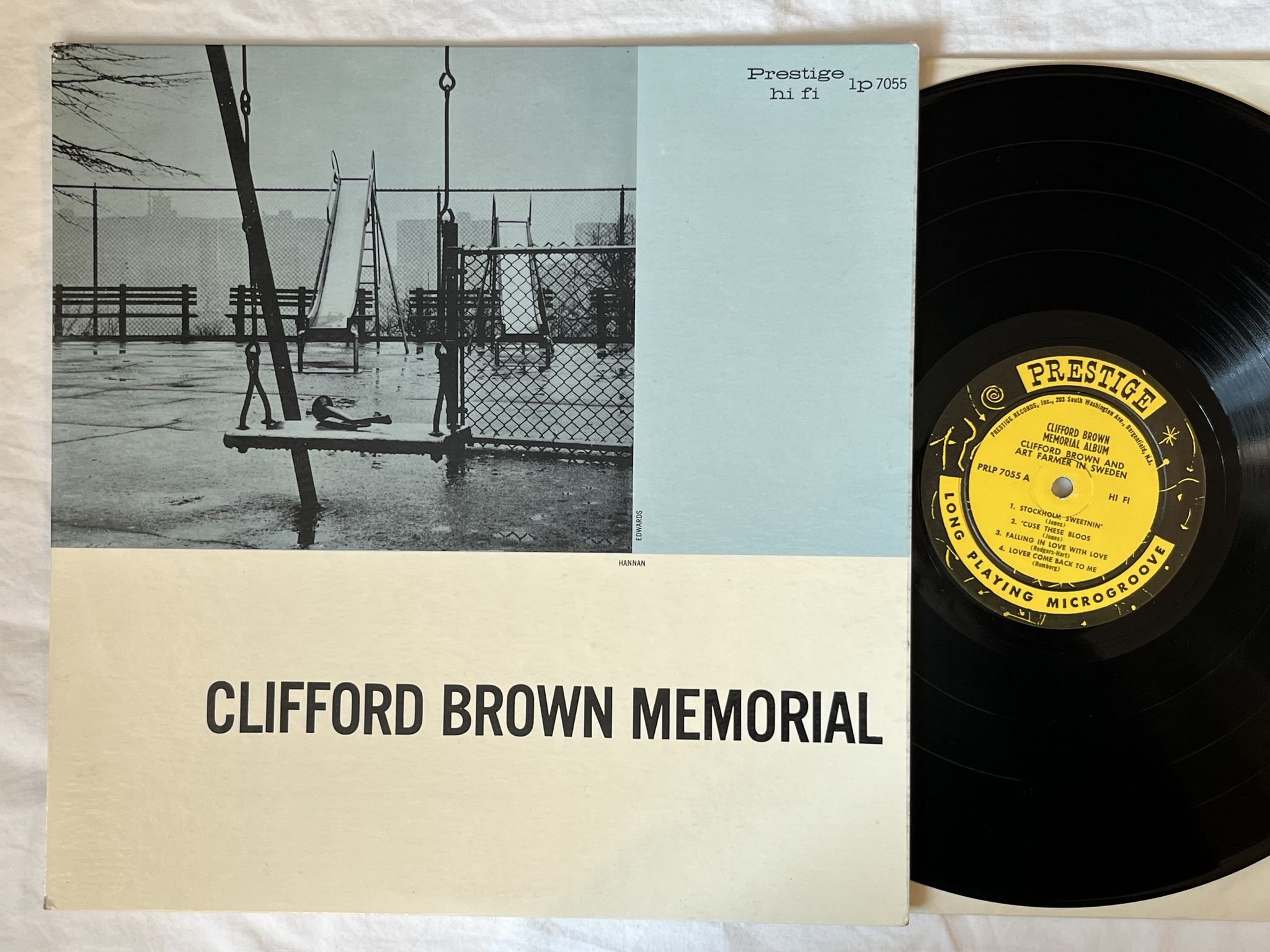 Omslagsbild för skivan CLIFFORD BROWN memorial LP-56 US PRLP 7055 Prestige