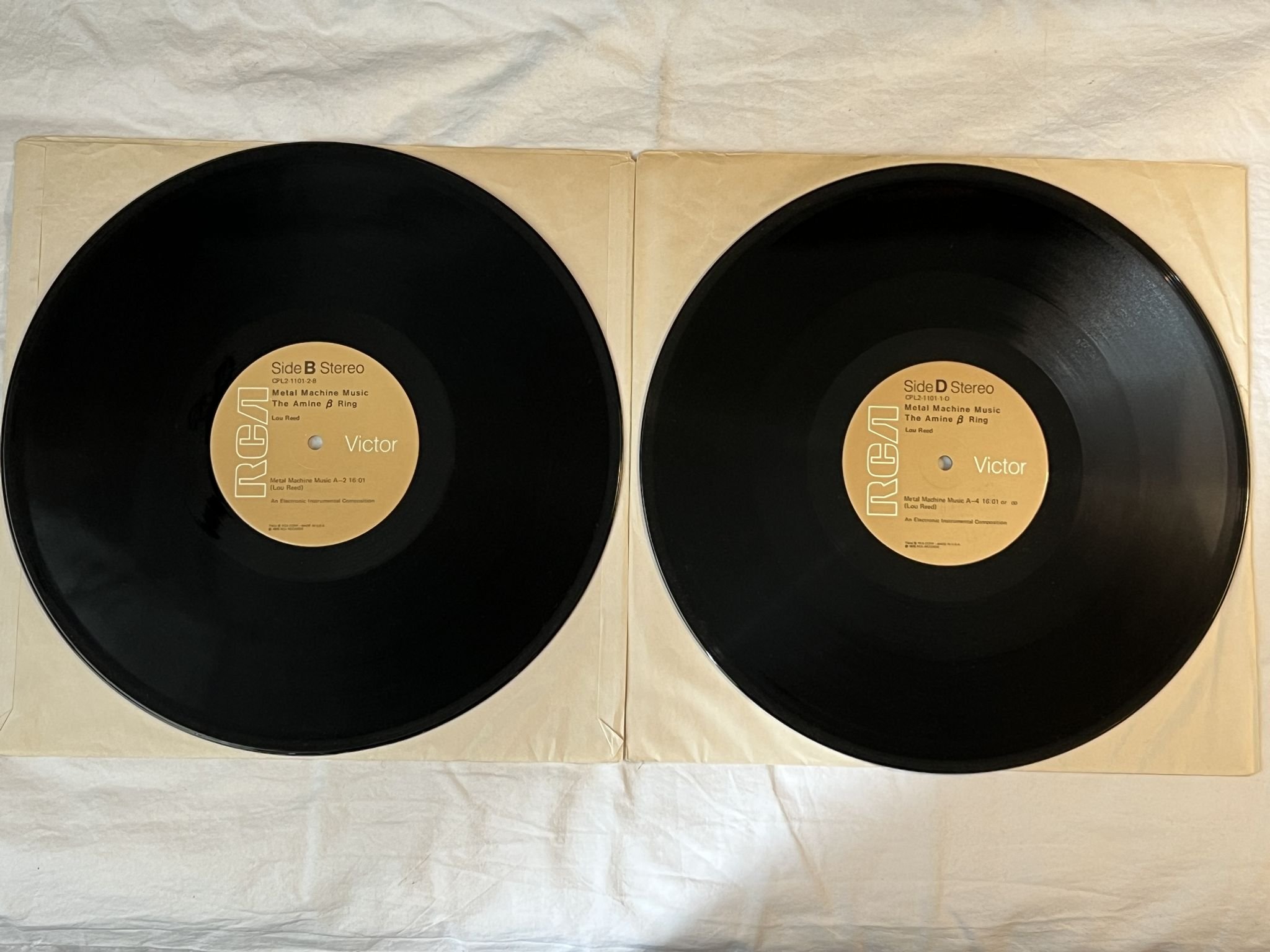 Omslagsbild för skivan LOU REED metal machine music 2X LP -75 US CPL2-1101 RCA Victor