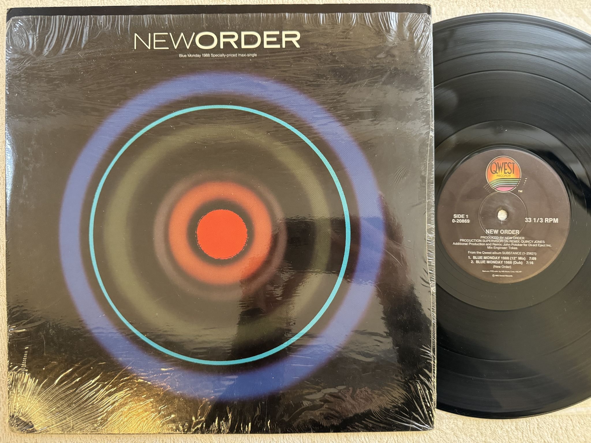 Omslagsbild för skivan NEWORDER blue monday 1988 LP -88 US 0-20869 Qwest Records