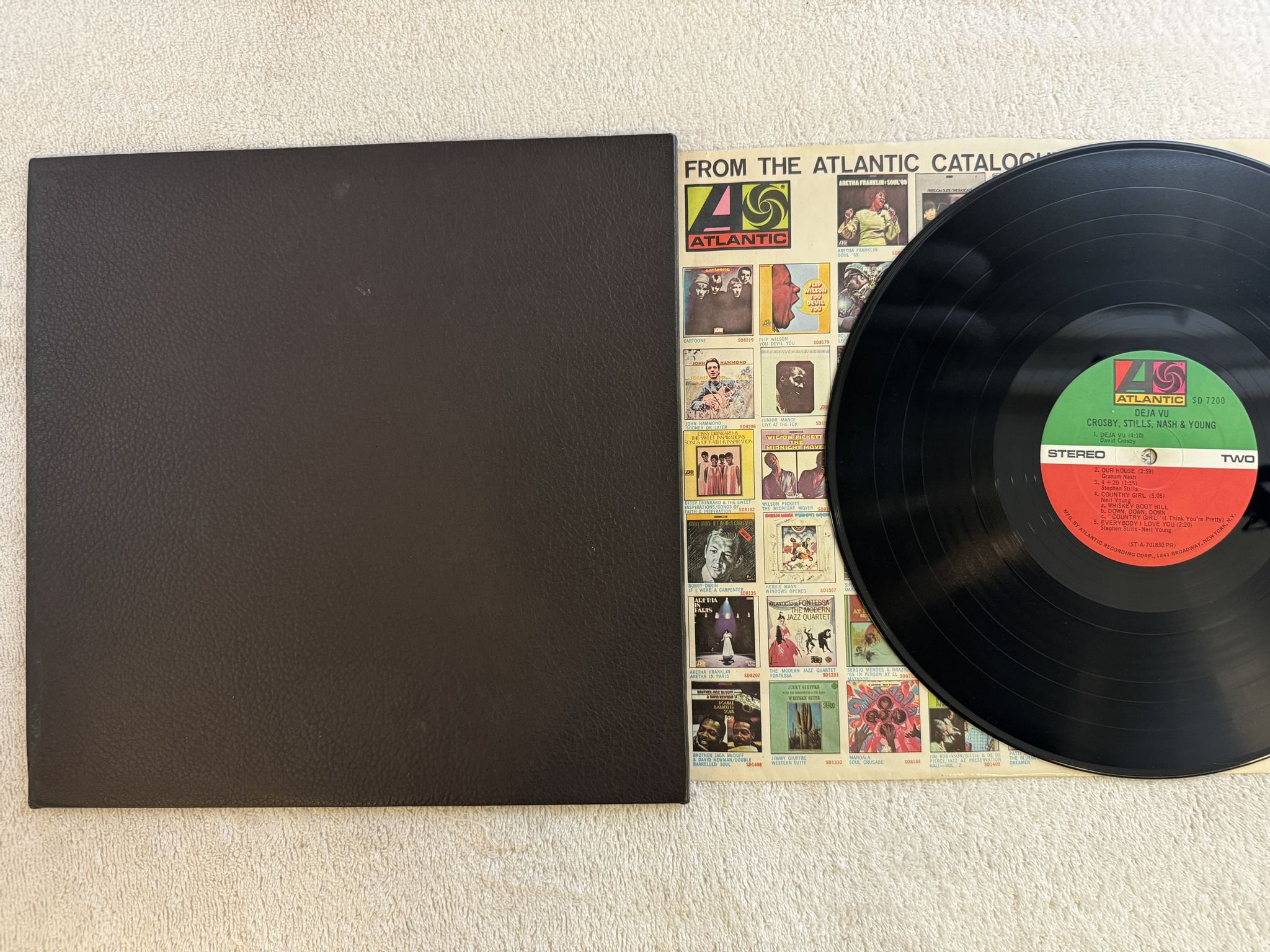 Omslagsbild för skivan CROSBY, STILLS, NASH & DANNY déja vu LP-70 SD 7200 Atlantic