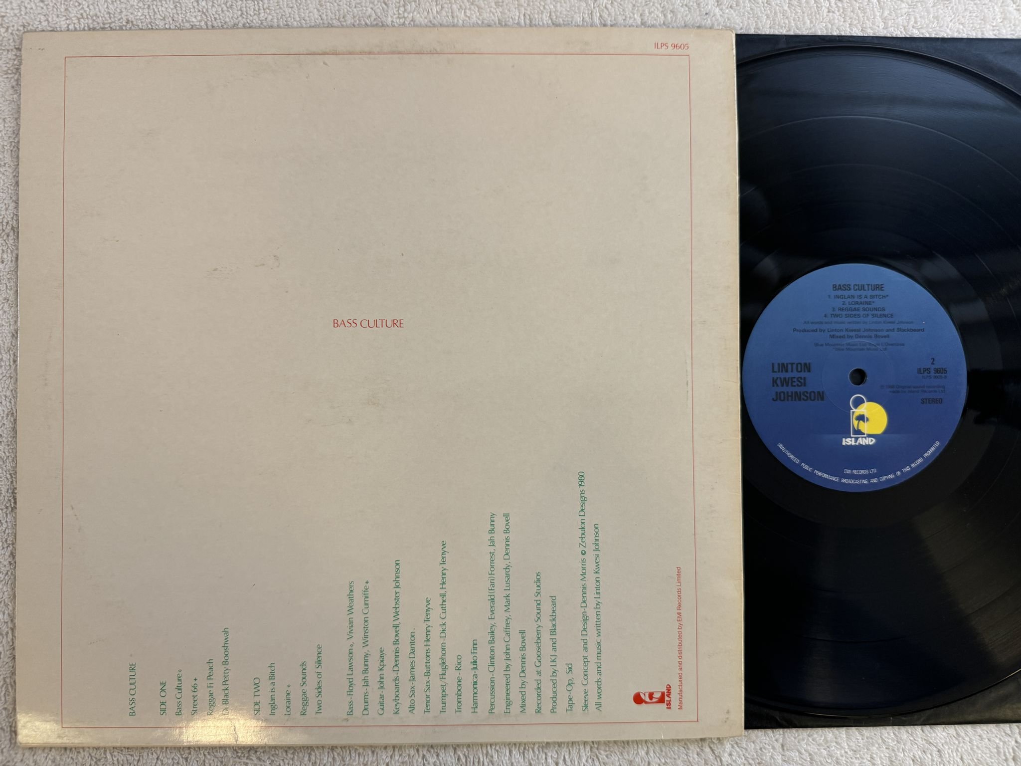 Omslagsbild för skivan LINTON KWESI JOHANSON bass culture LP -80 ILPS 9605 Island Records