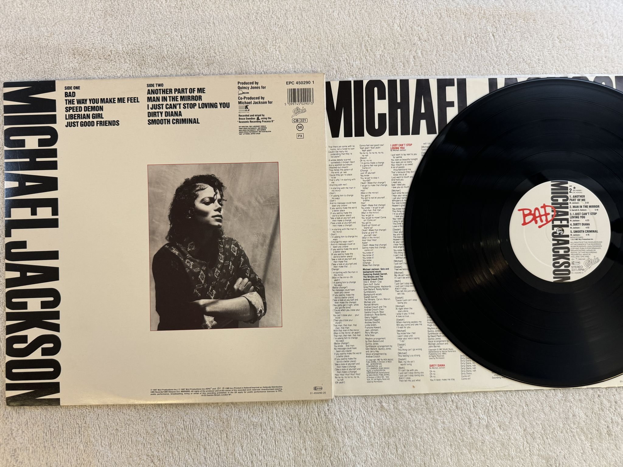 Omslagsbild för skivan MICHAEL JACKSON bad LP -87 EPC 450290 1 EPIC