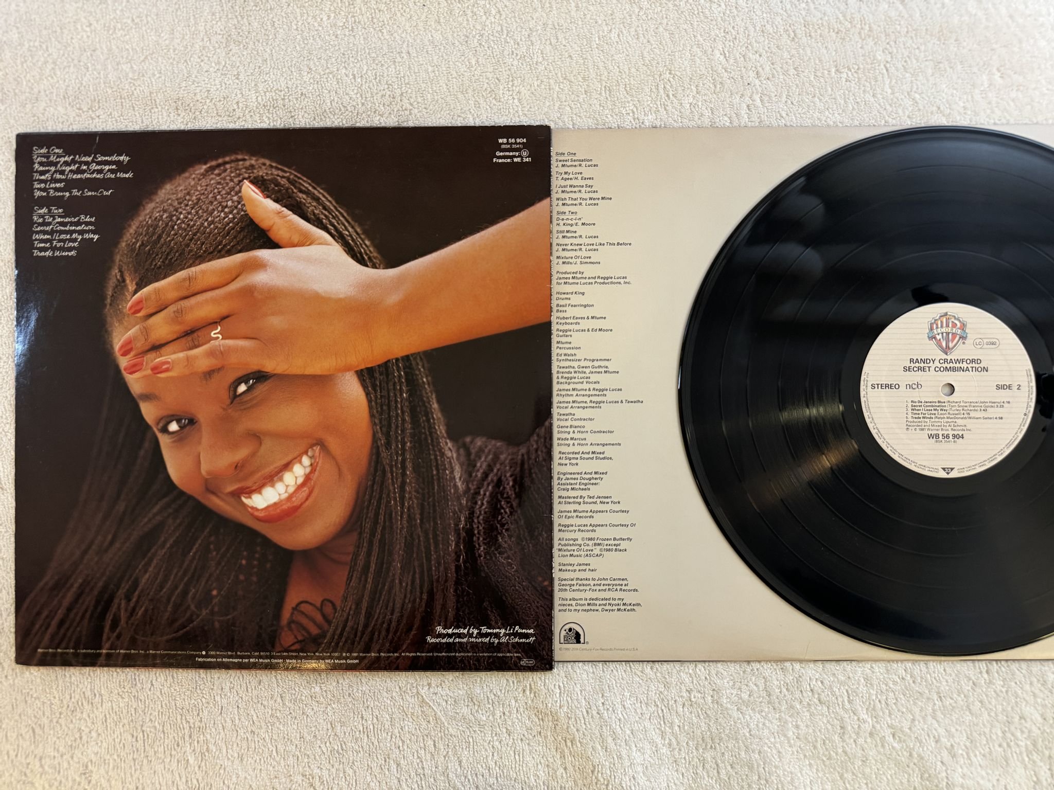 Omslagsbild för skivan RANDY CRAWFORD secret combination LP -81 WB 56 904 Warner Bros. Records