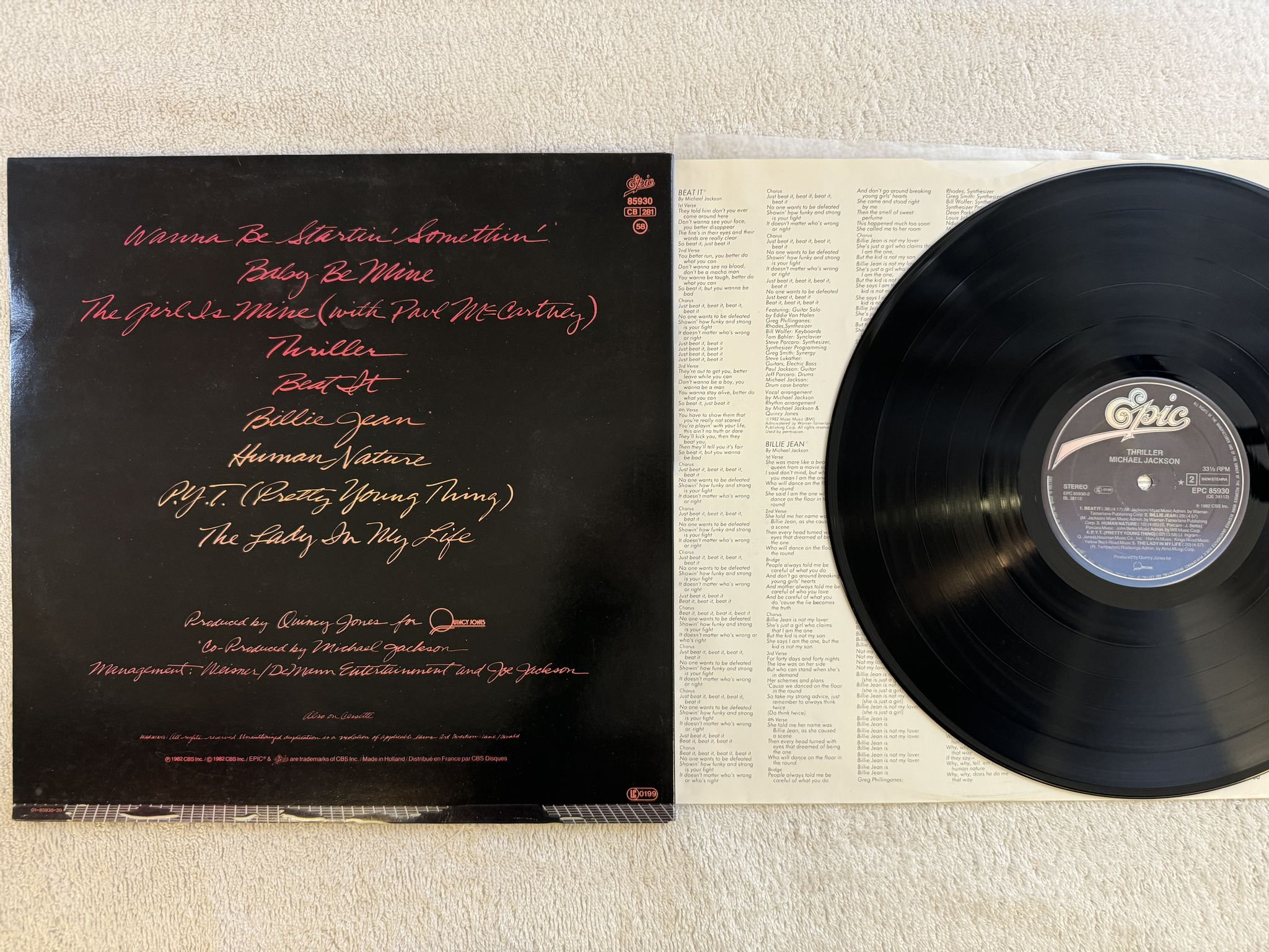 Omslagsbild för skivan MICHAEL JACKSON thriller LP -82 EPIC 85930