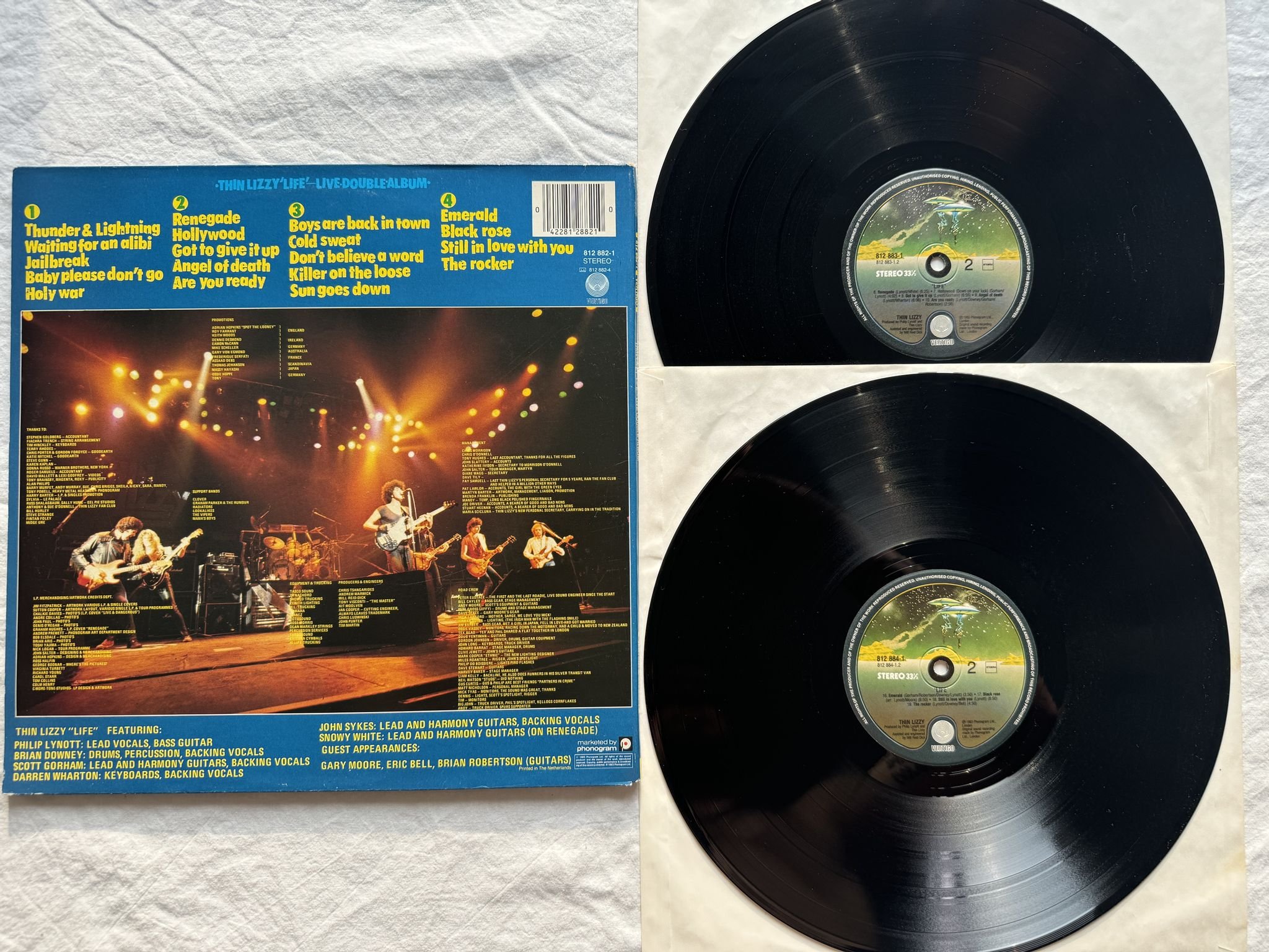 Omslagsbild för skivan THIN LIZZY life live 2X LP -83 812 882-1 Vertigo